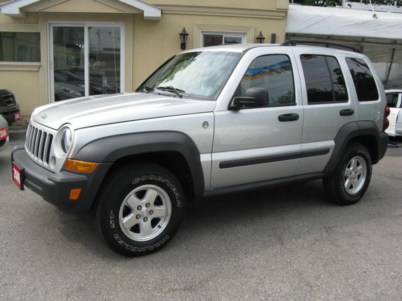Carproof Clean, 1 owner from Chrysler Canada, Automatic, 2.8L 4cyl. diesel, air cond., ABS, dual air bags, tilt, cruise, AM/FM CD. Fully loaded,  fog lights, keyless entry and 16 alum rims. Only 62,000 kms. $16,995 $4000 down $295/mth tax-included. Balance of factory warranty. Mint cond. Sale priced. Silver ext on grey interior. Call today. Price does not include certification or e-test. (cert & e-test are available for $495 extra)
