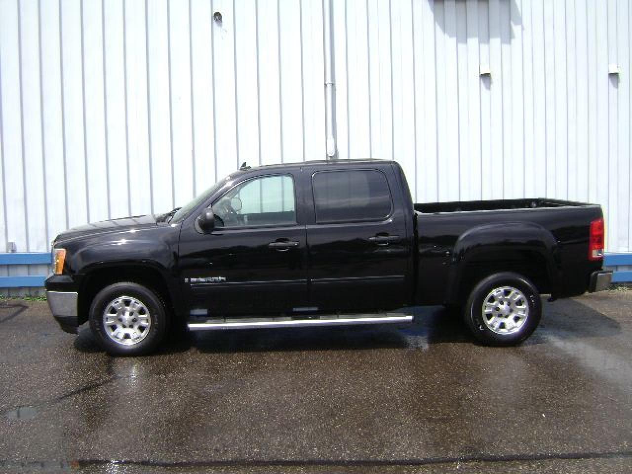 Used 2008 GMC Sierra 1500 SLE Crew Cab for sale in Kitchener, ON