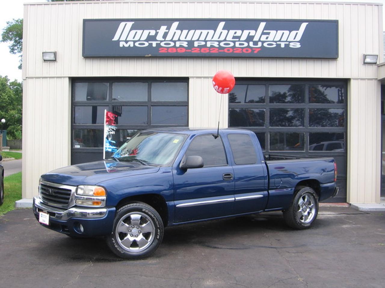 CARPROOF CLEAN! FULLY LOADED! FACTORY 20 WHEELS WITH NEW PIRELLI TIRES! CERT, E-TEST, AND 3MONTH/3000KM POWERTRAIN WARRANTY-SEALS AND GASKETS COVERAGE! $1000 CLAIM LIMIT. HST AND LIC EXTRA. PLEASE CALL 1.888.251.4340.