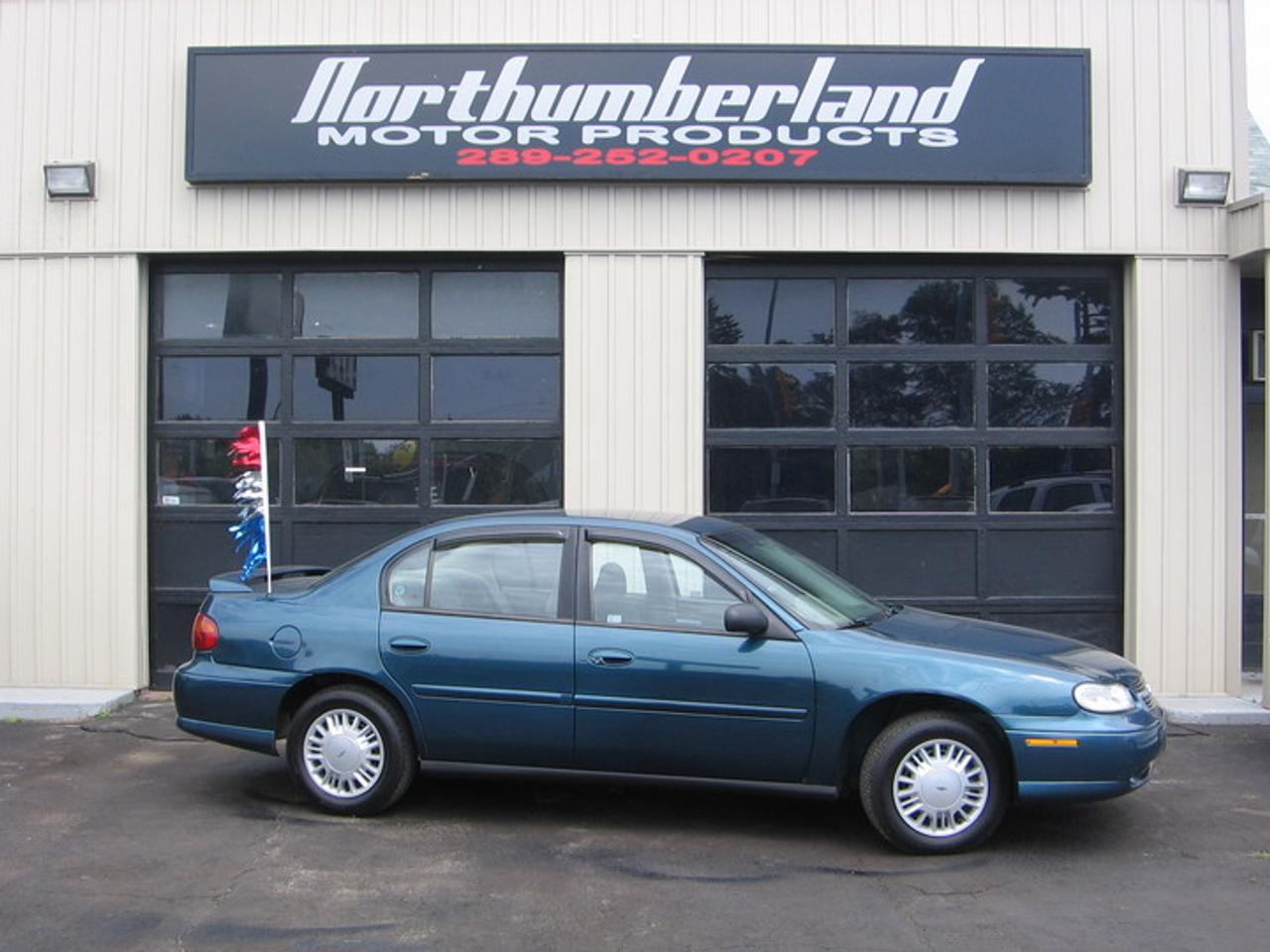 FIRST CAR? SECOND CAR? YOU WILL BE AMAZED! CARPRPOOF VERIFIED! CERT, E-TEST, AND 3MONTH/3000KM POWERTRAIN WARRANTY ARE ALL INC. HST AND LIC EXTRA. PLEASE CALL 1.888.251.4340.