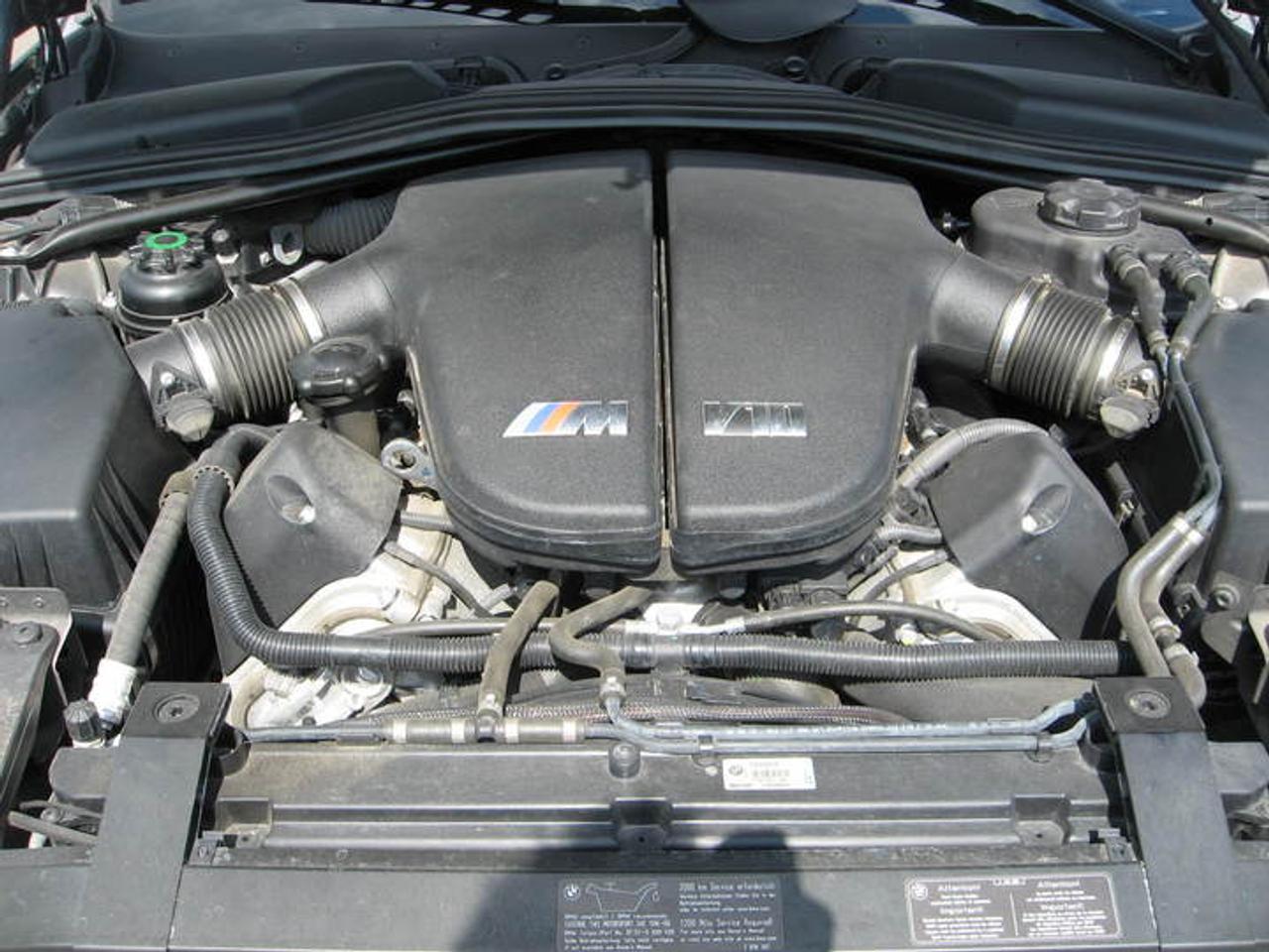 607856.9853924