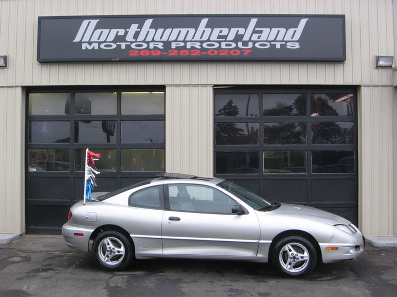 SPORTY! EFFICIENT! WHAT ELSE IS THERE FOR ONLY $4990! CERT, E-TEST, AND 3MONTH/3000KM POWERTRAIN WARRRANTY-SEALS AND GASKET COVERAGE-$1000 CLAIM LIMIT. PLEASE CALL 1.888.251.4340.