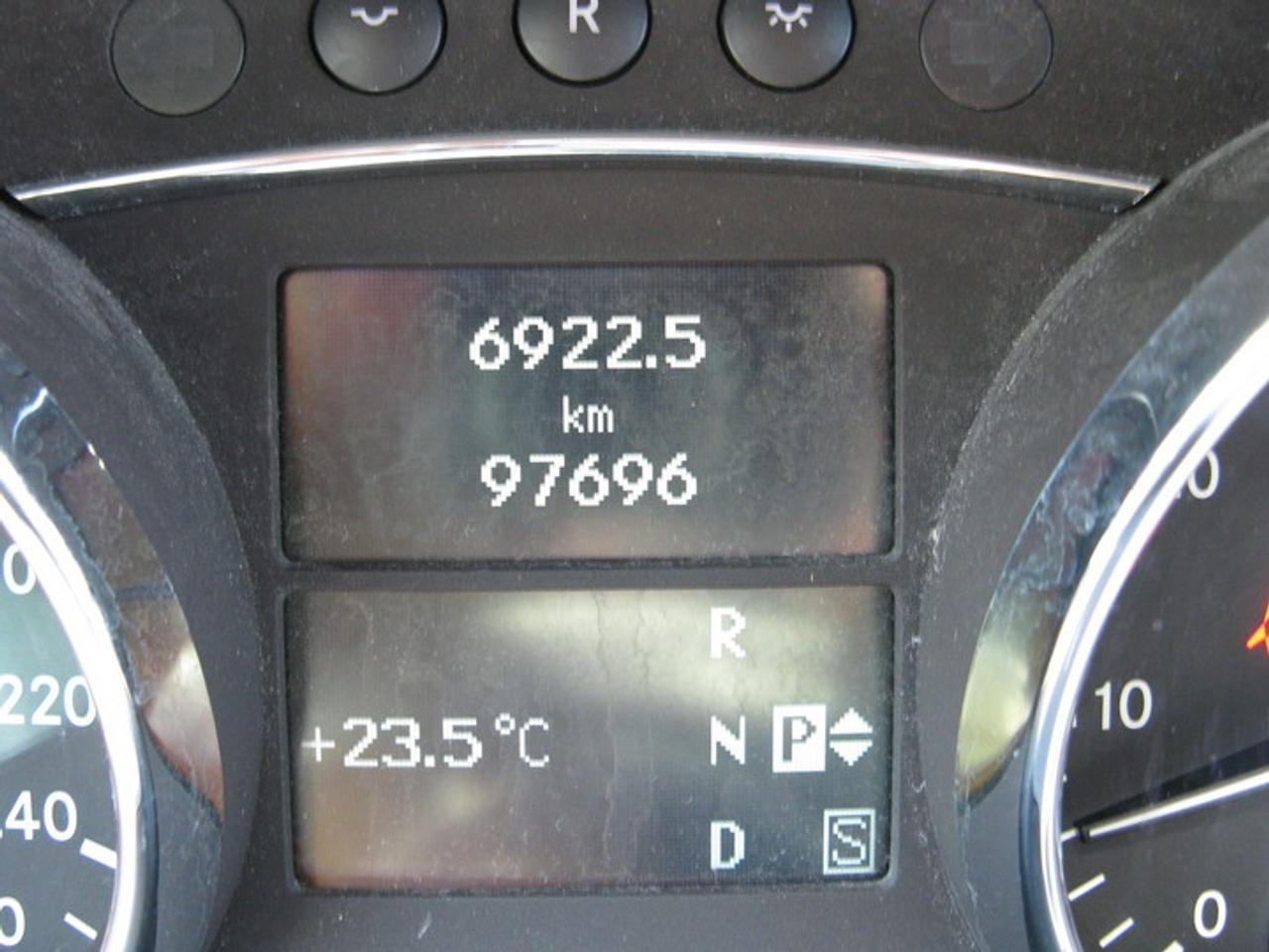 607876.9854715