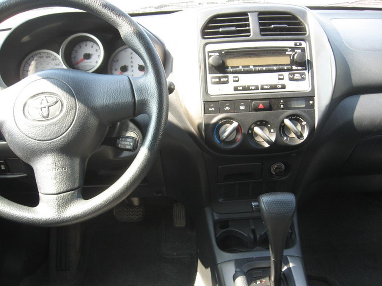 607884.10488383