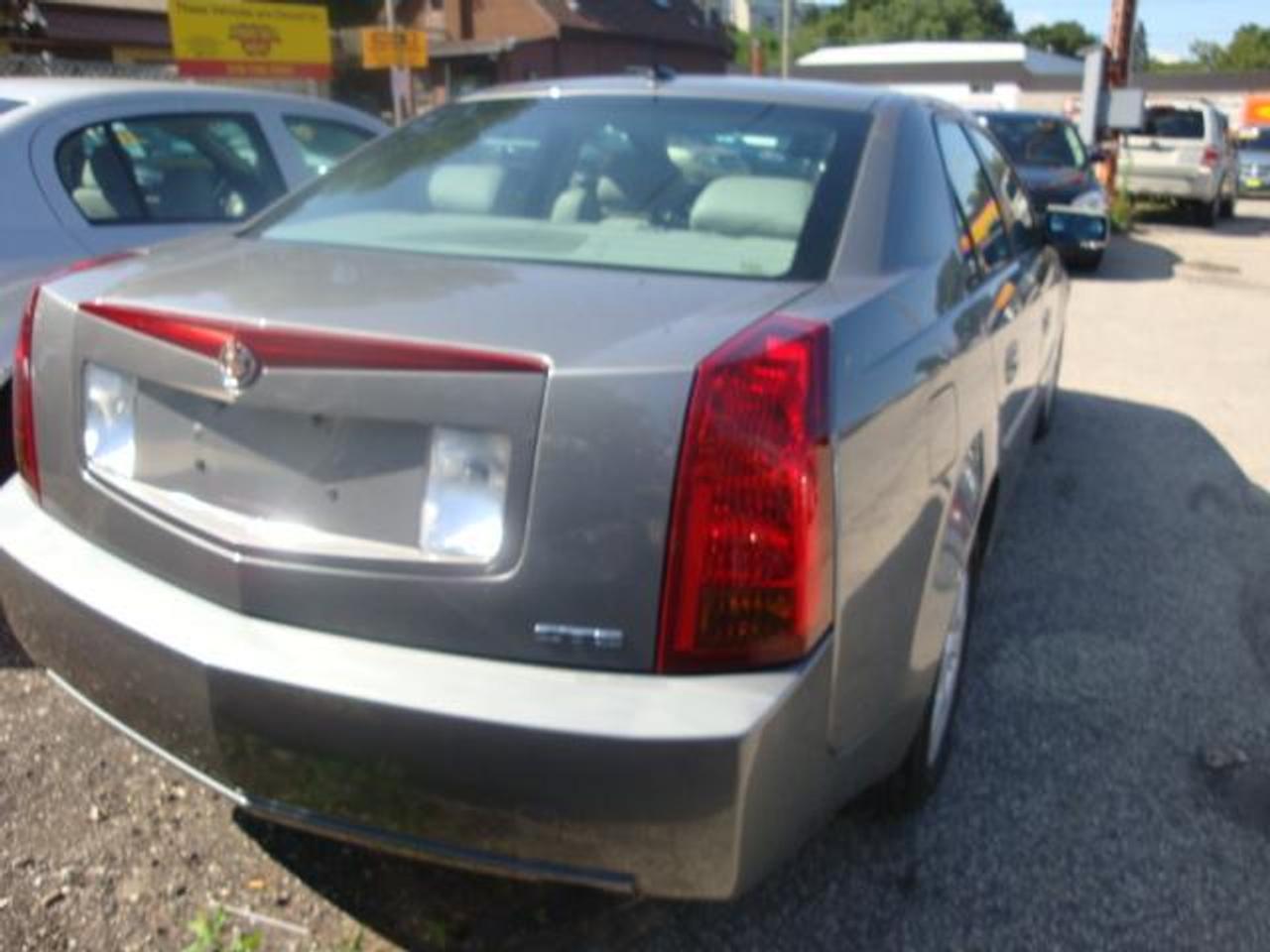 607982.9866310