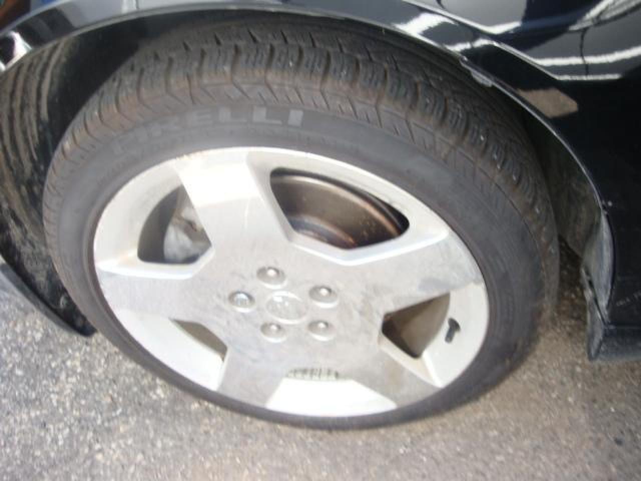 607987
