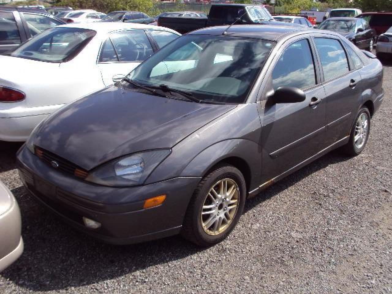Used 2002 Ford Focus SE for sale in Bolton, ON