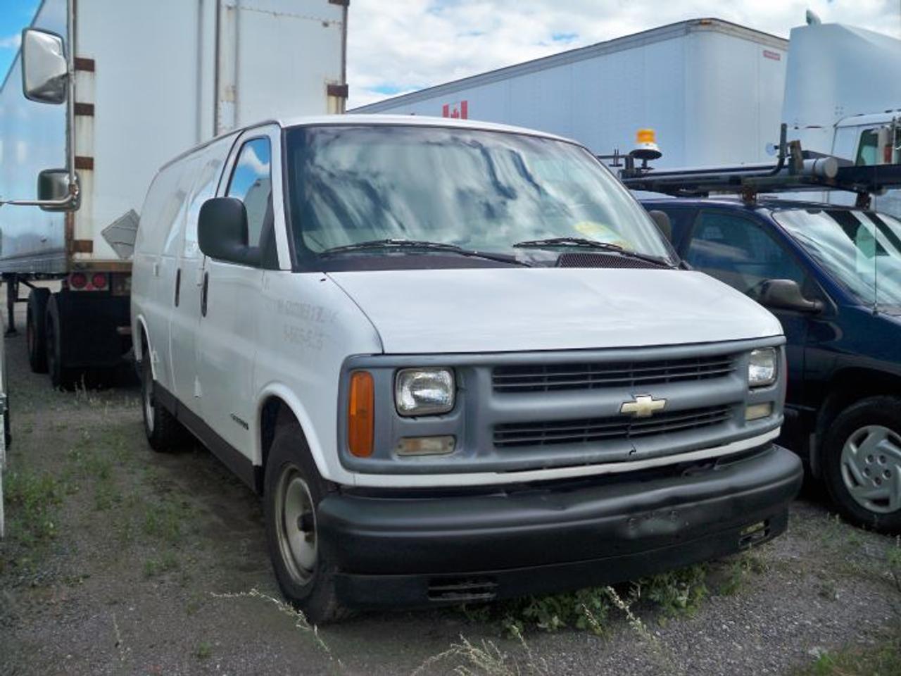 Used 1999 Chevrolet Express cargo2500 for sale in Mississauga, ON