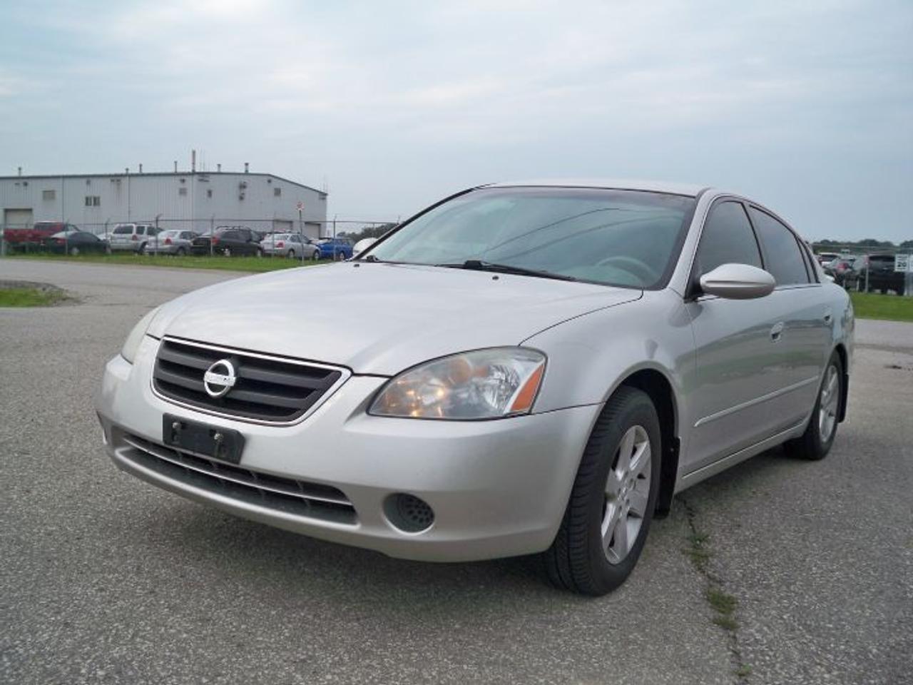 Used 2002 Nissan Altima 2.5 S for sale in Mississauga, ON