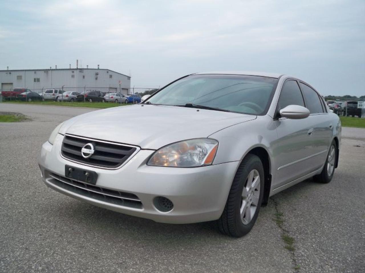 Used 2002 Nissan Altima 2.5 S for sale in Mississauga, ON