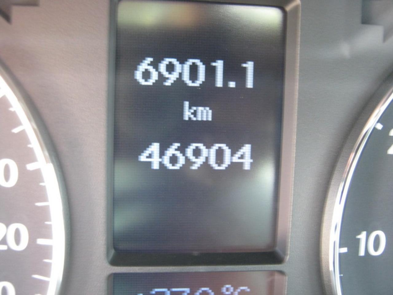 608206