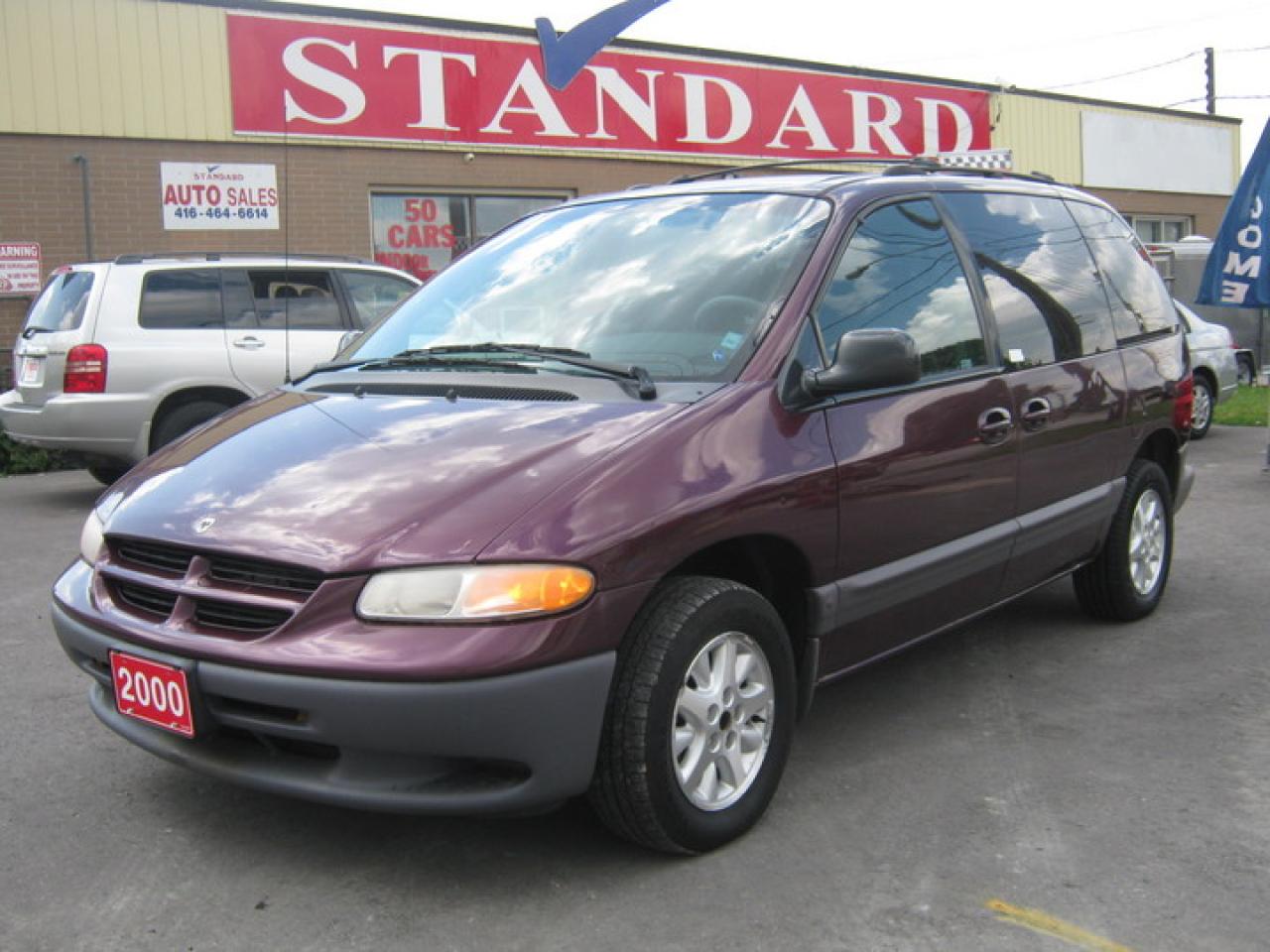Used 2000 Dodge Caravan SE for sale in Toronto, ON