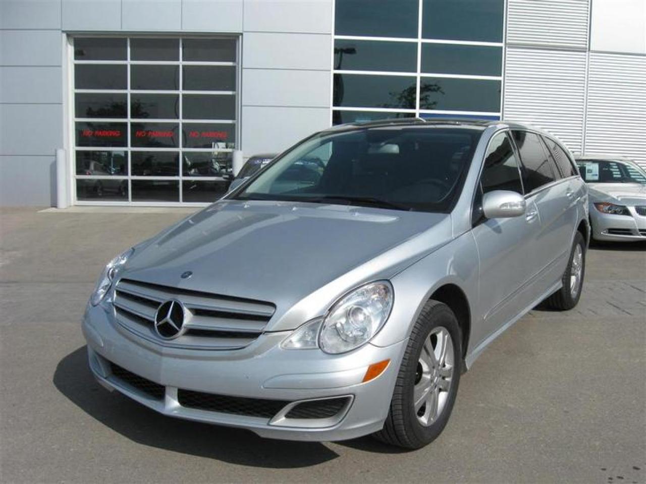 Used 2006 Mercedes-Benz R500  for sale in Calgary, AB