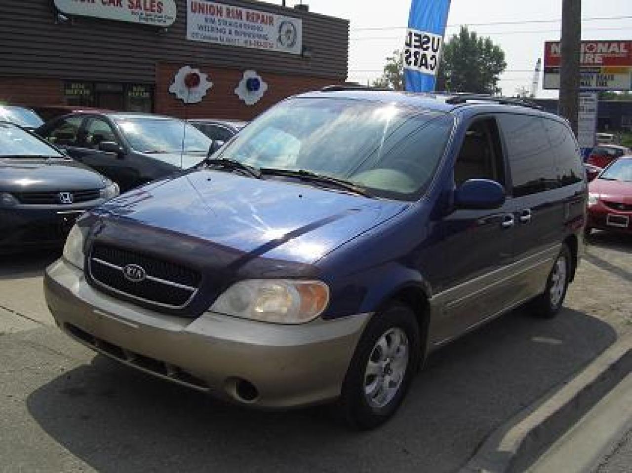 Used 2005 Kia Sedona  for sale in North York, ON