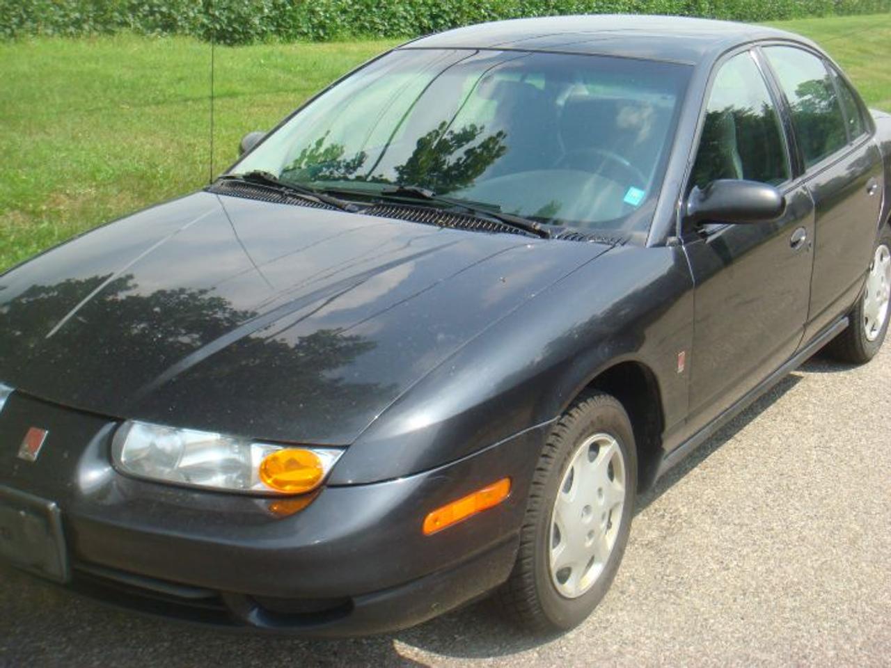 2001 Saturn SL1,  SOLID vehicle,  runs great.  Tires like new,  New Car trade in.

Must be seen,  Must be driven