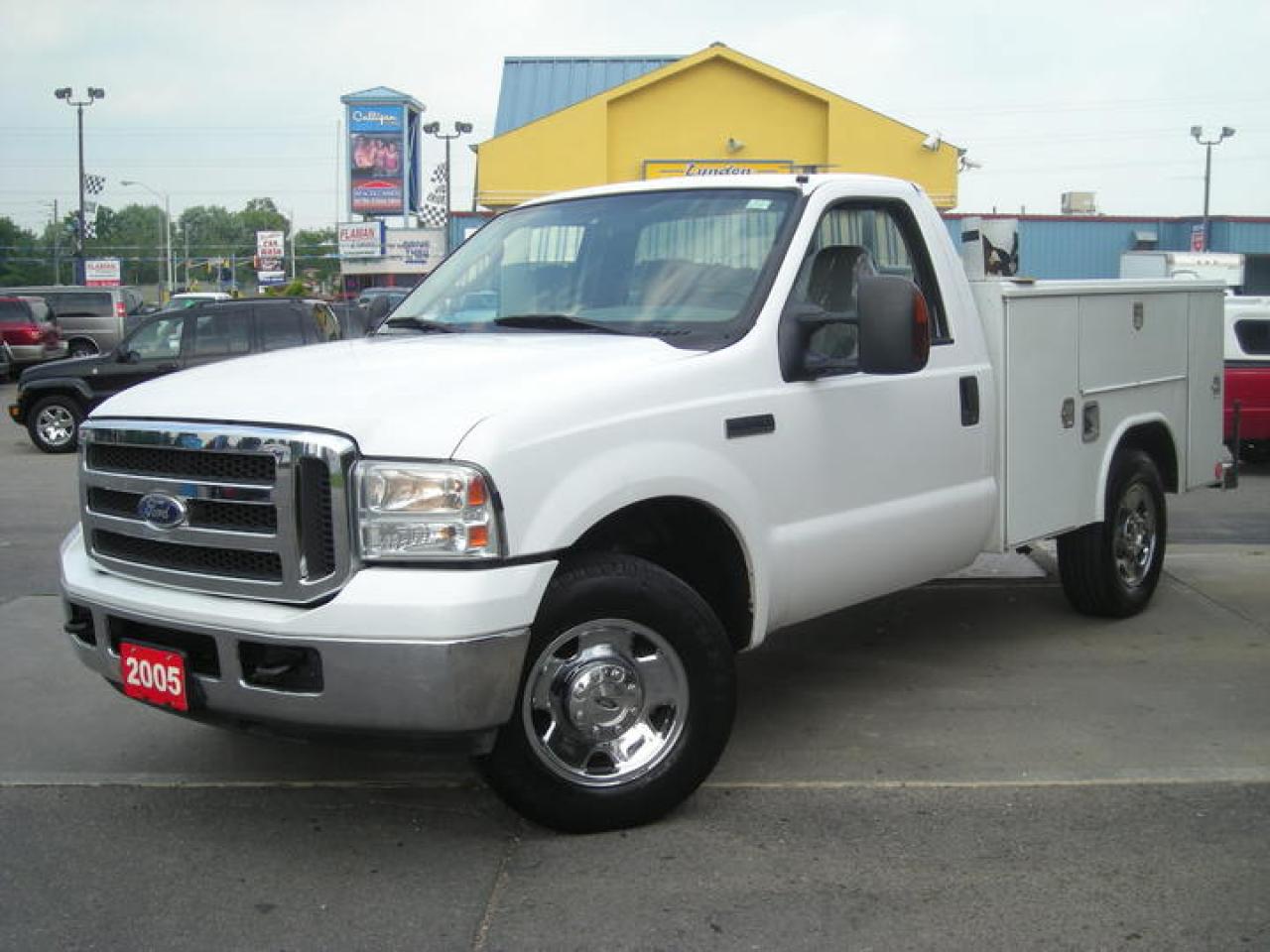 Used 2005 Ford F250 XL for sale in Brantford, ON