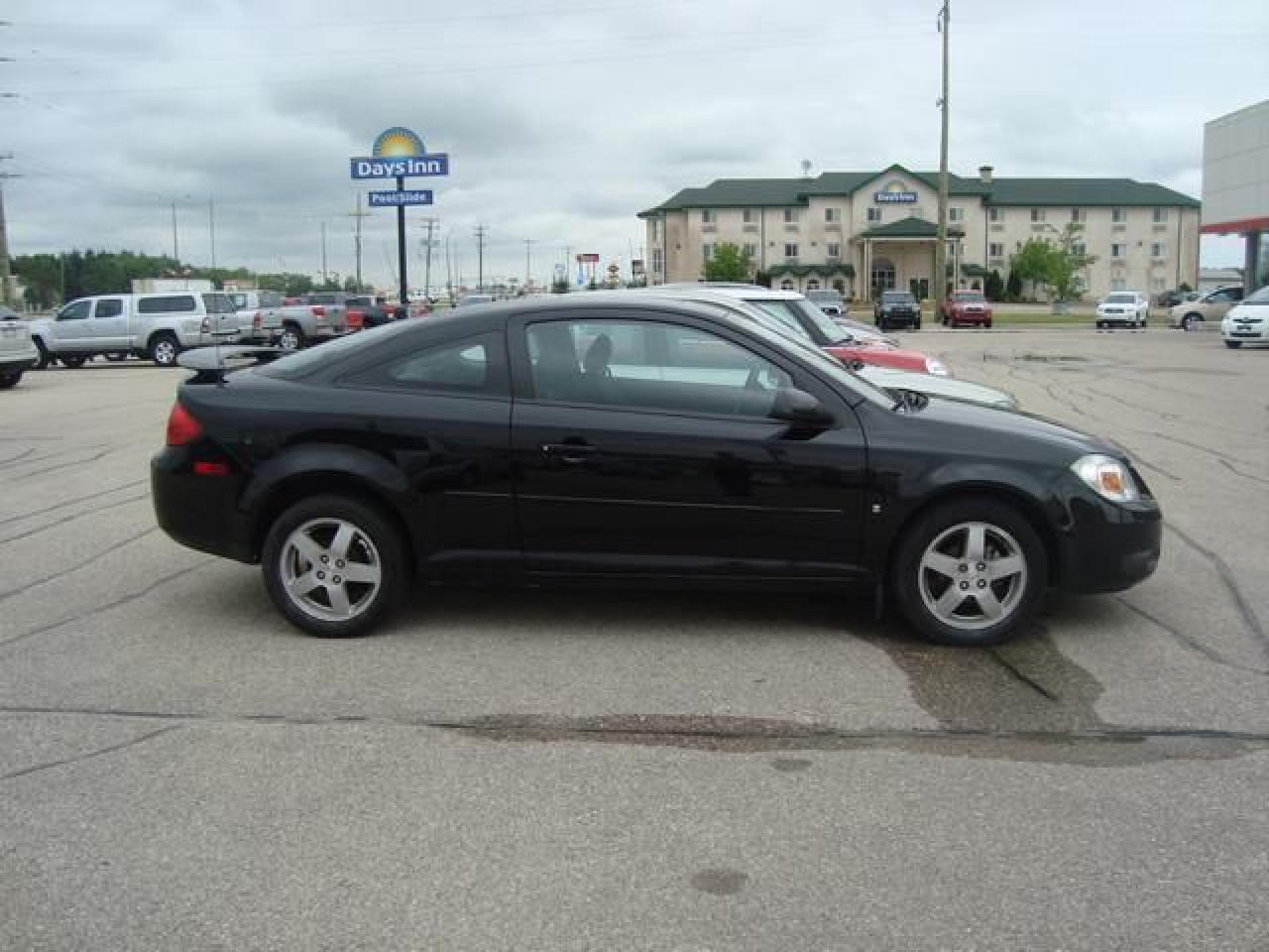Used 2006 Pontiac G5 Pursuit SE for sale in Steinbach, MB