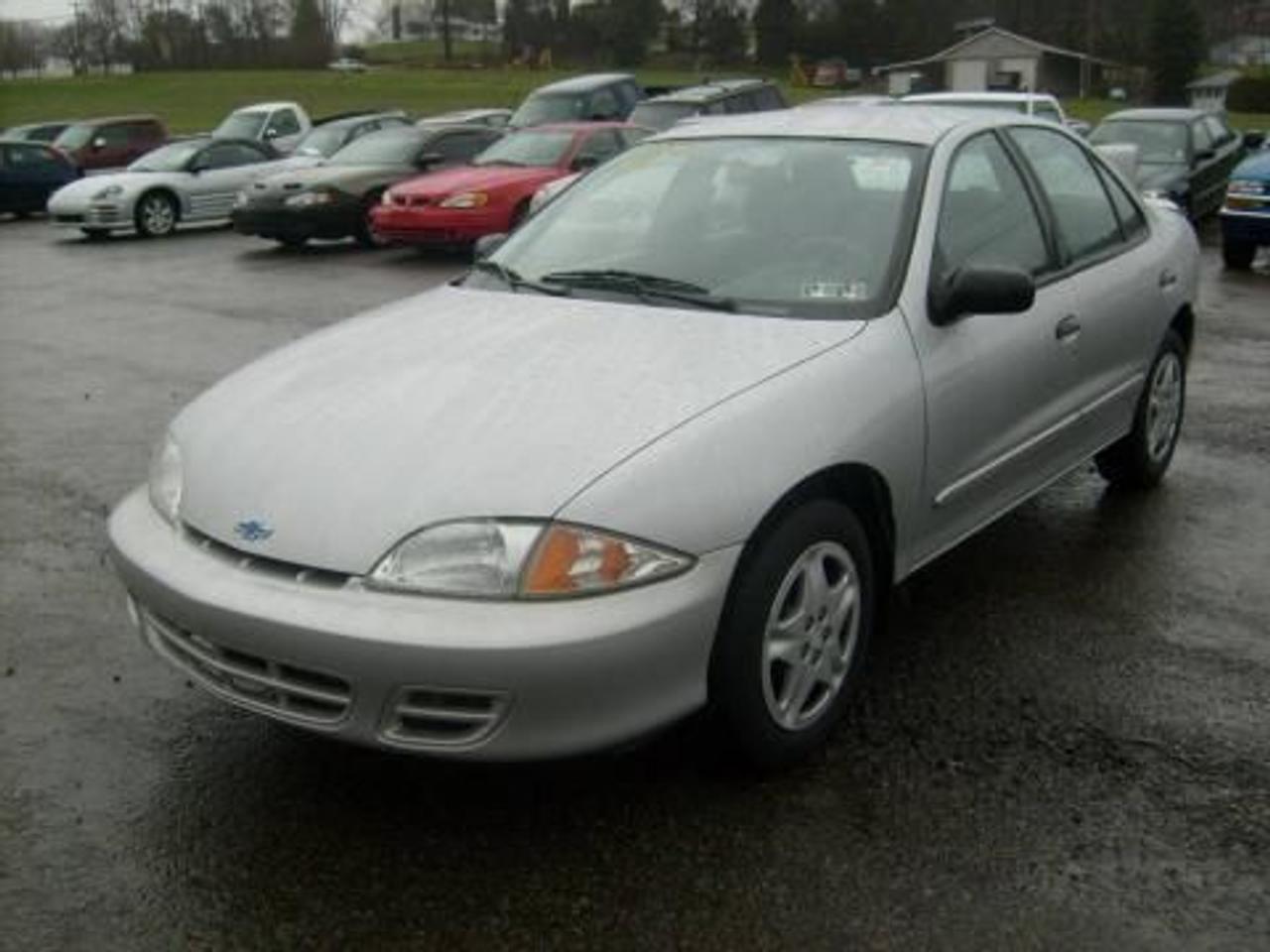 2002 Chevrolet Cavalier LS - Certified / E-tested! Lease to own with $1,300 down and low payments! No credit checks!
Silver on grey cloth, 2.2L, 4 door, automatic, loaded with power door locks, power steering, a/c, heating, tilt, cruise, folding rear seats and more! Runs nice! Good on gas and insurance! Selling for $2,695.00 Certified / E-tested! Please call: 905-567-0200