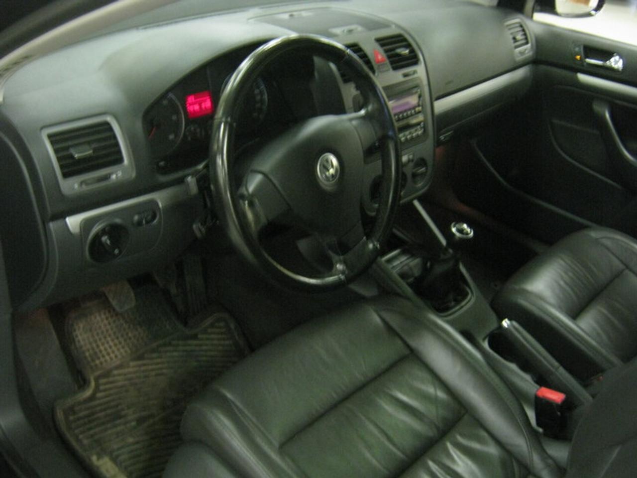 608549.9997946