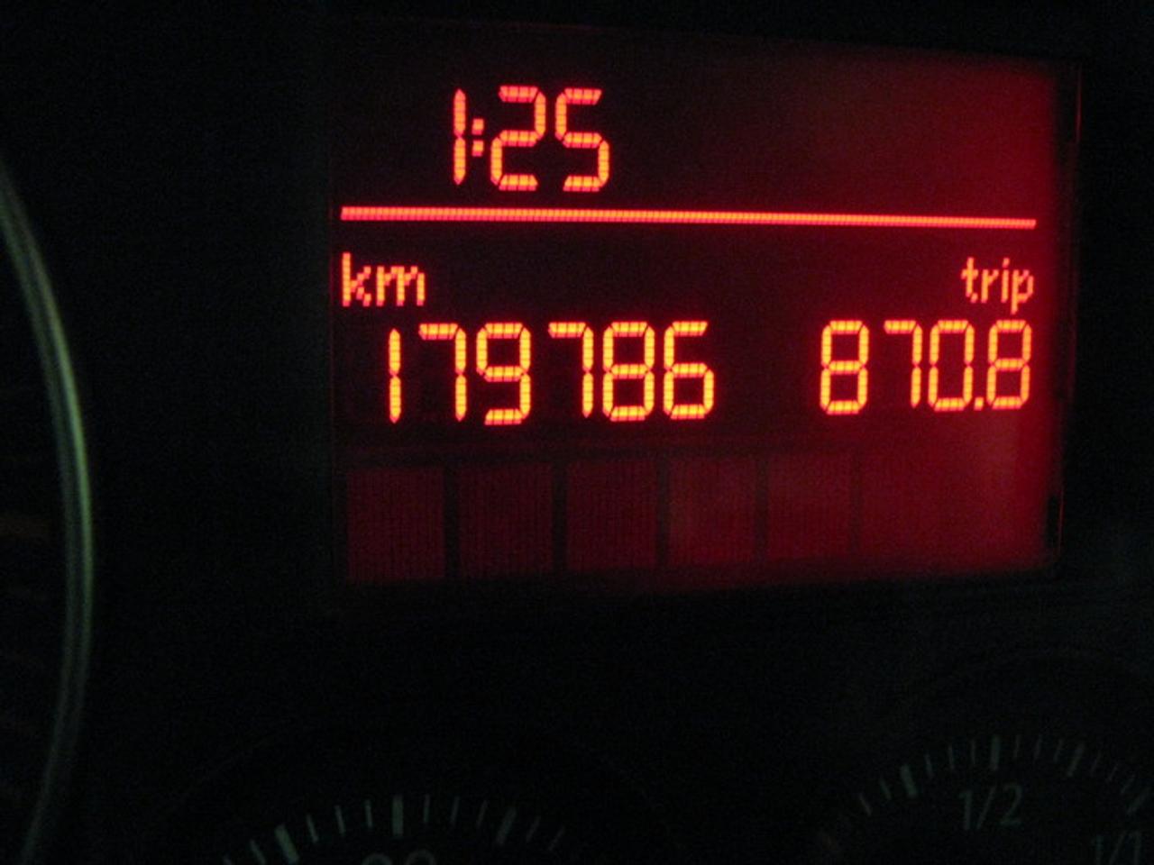 608549.9997989