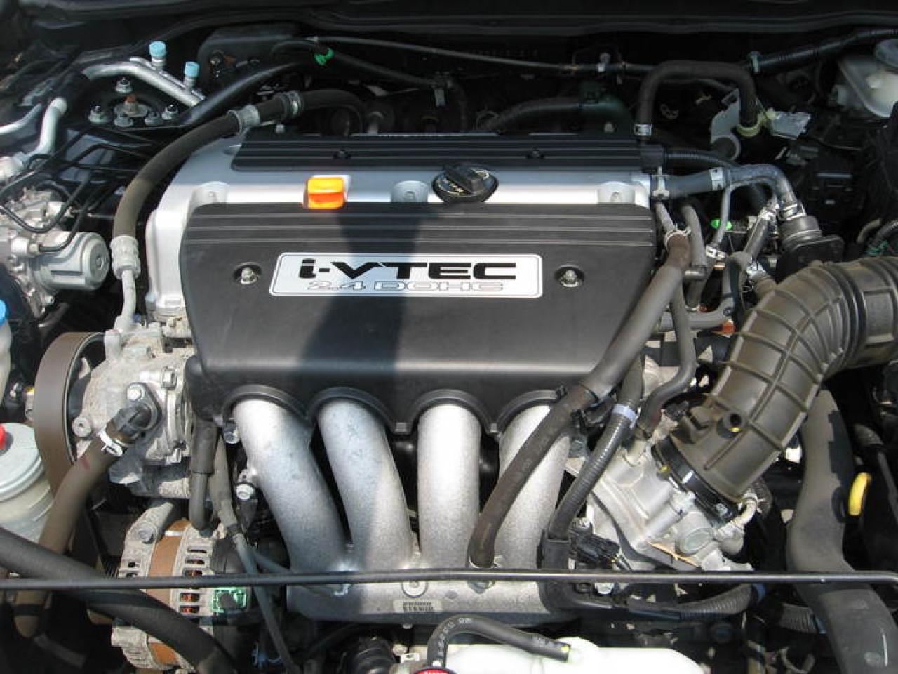 608556