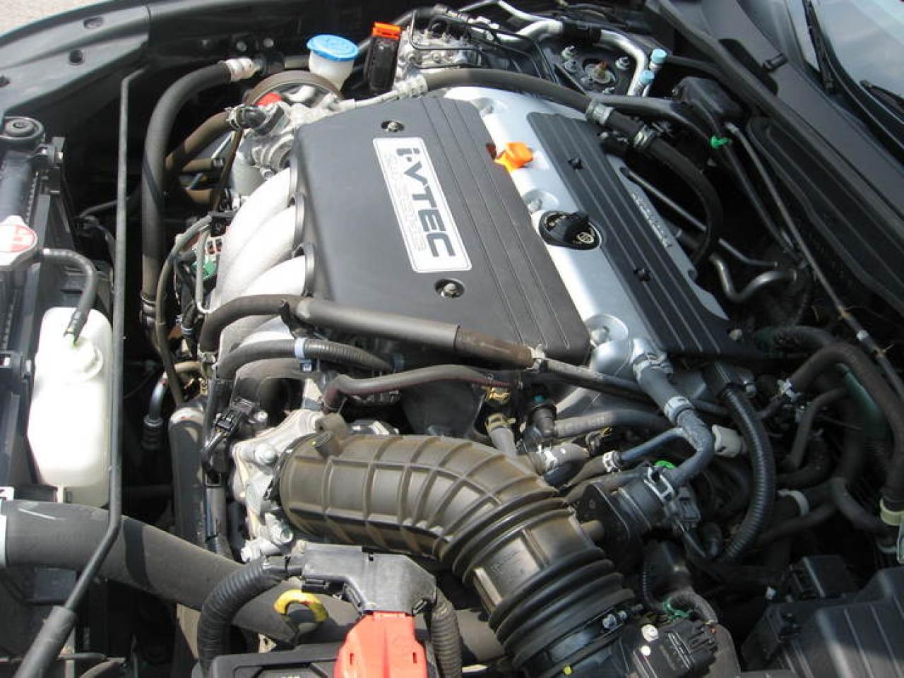 608556