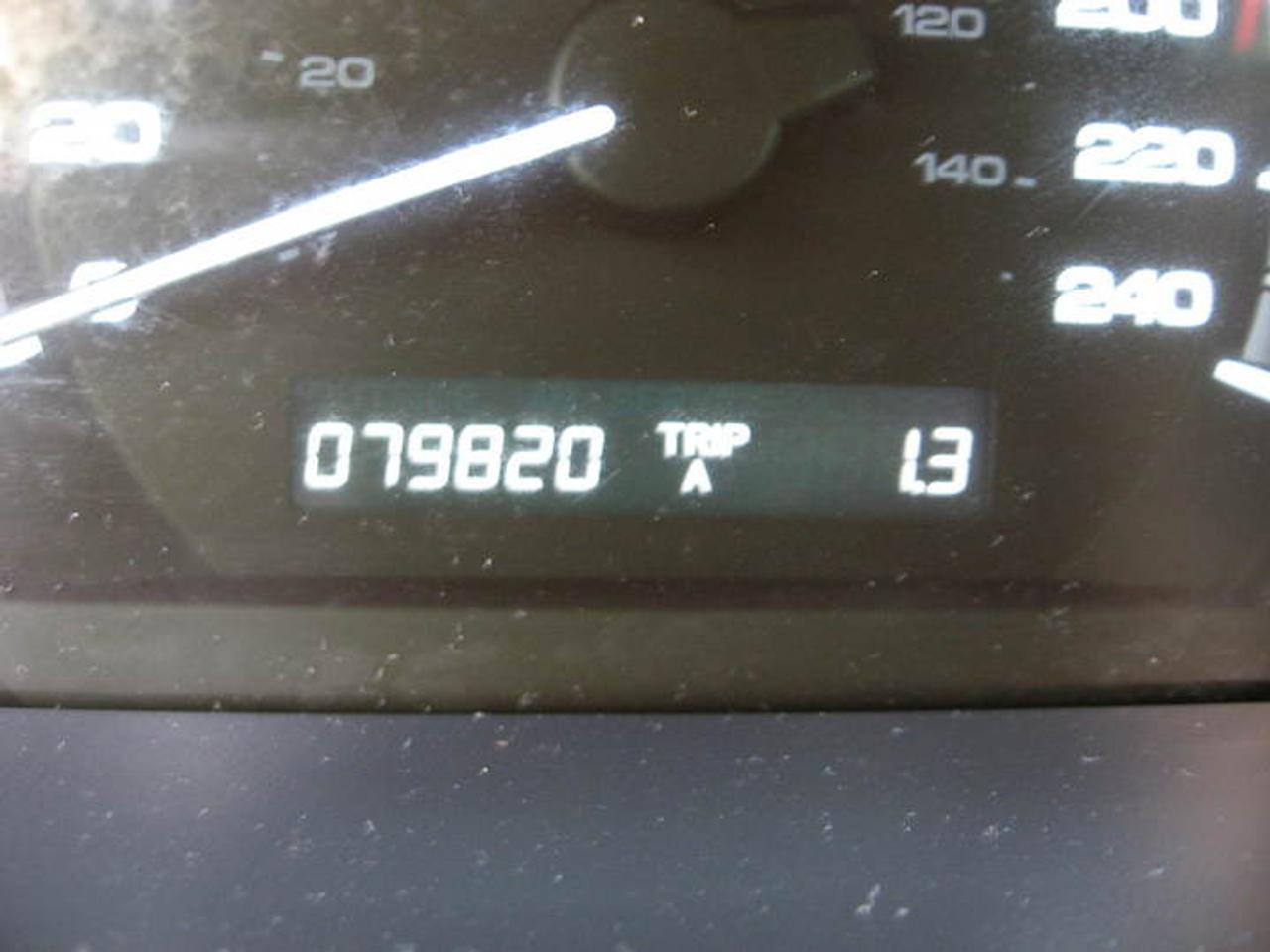 608556.9929945