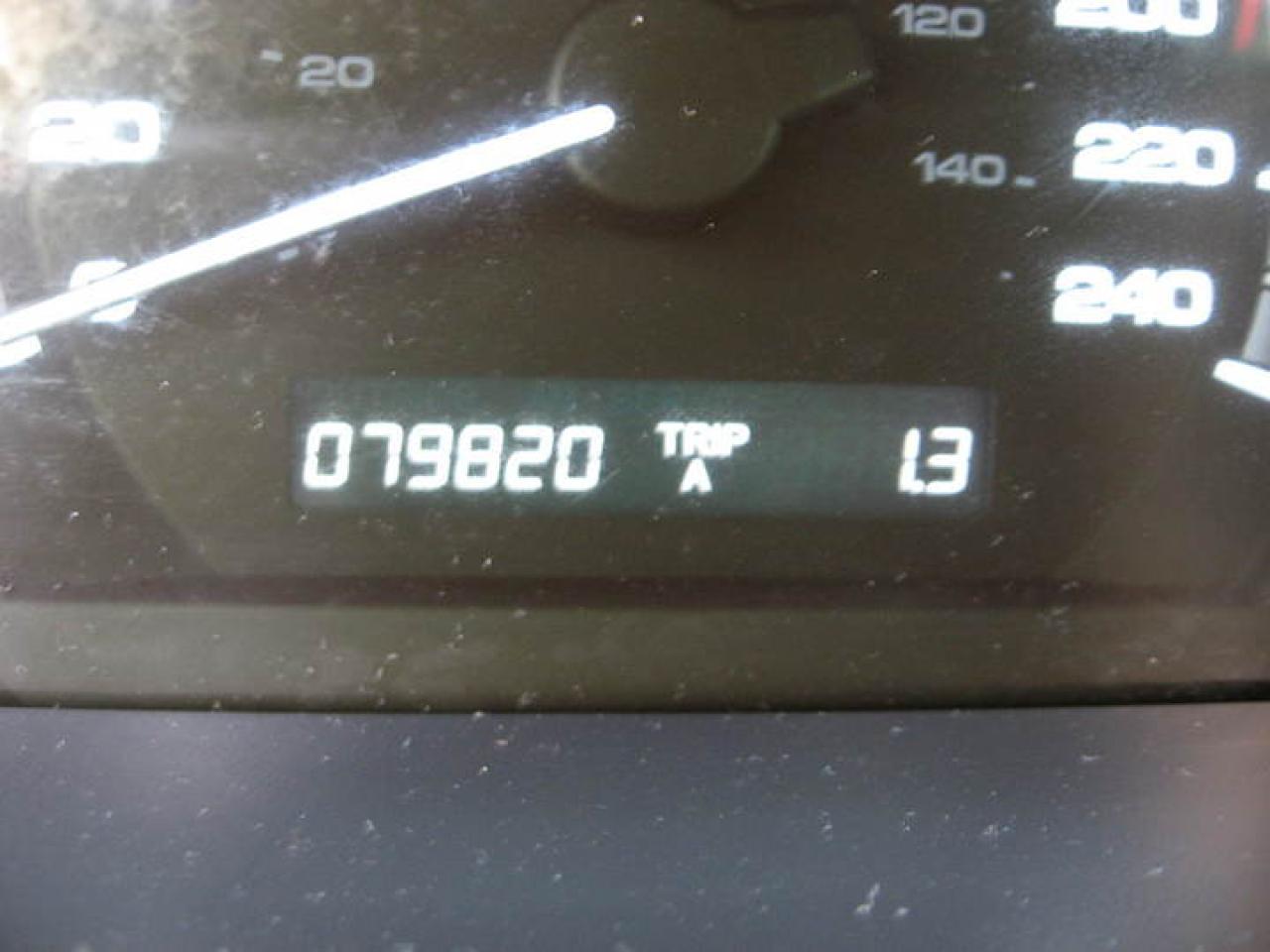 608556