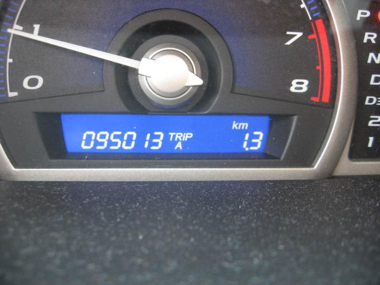 608558