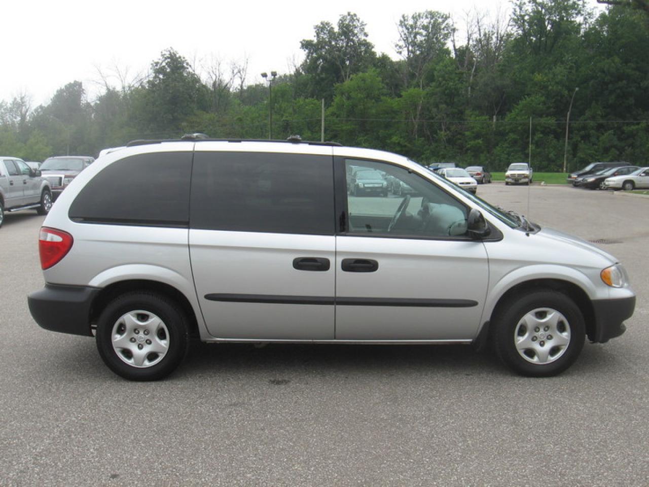 608590