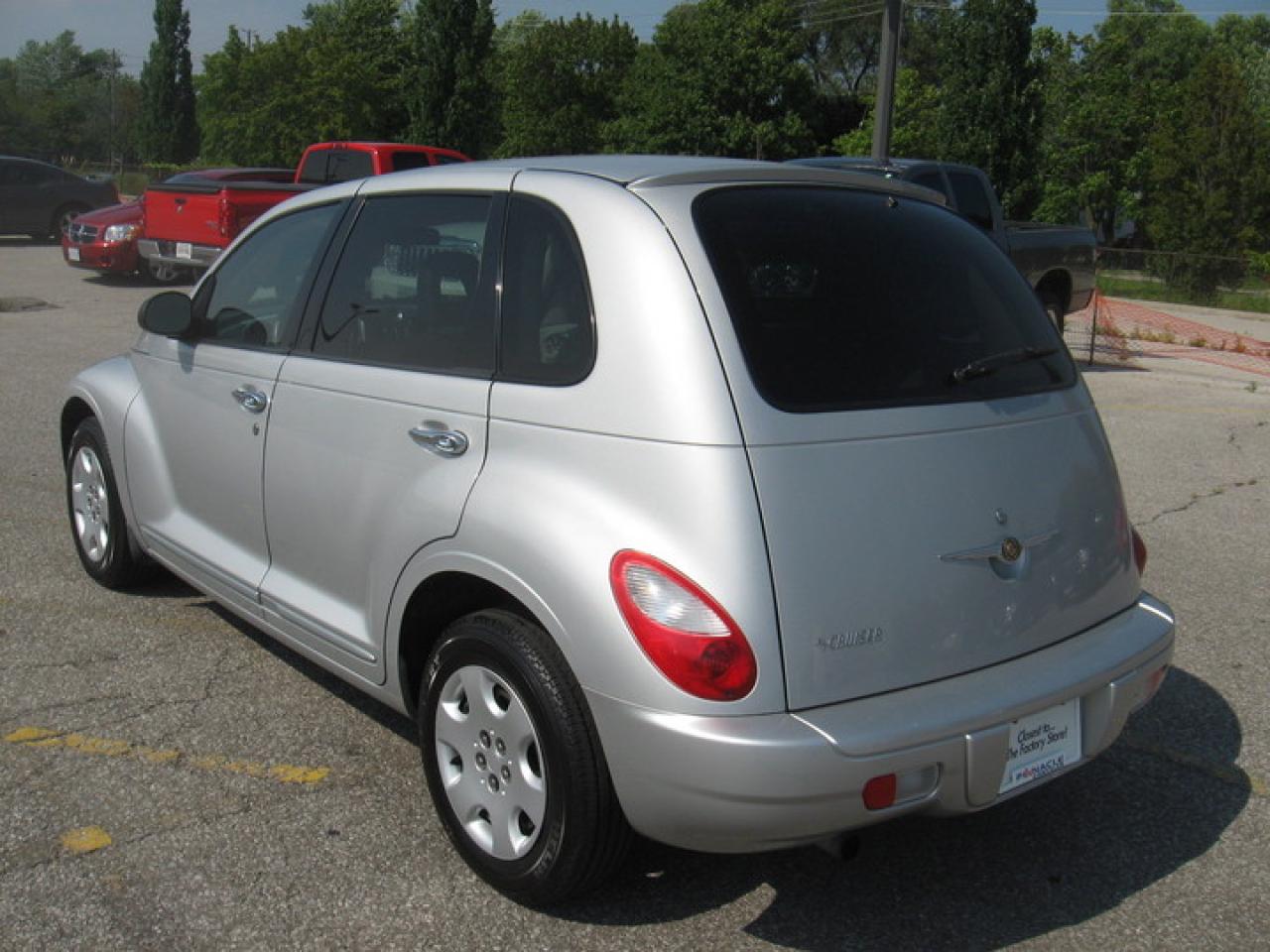 608593