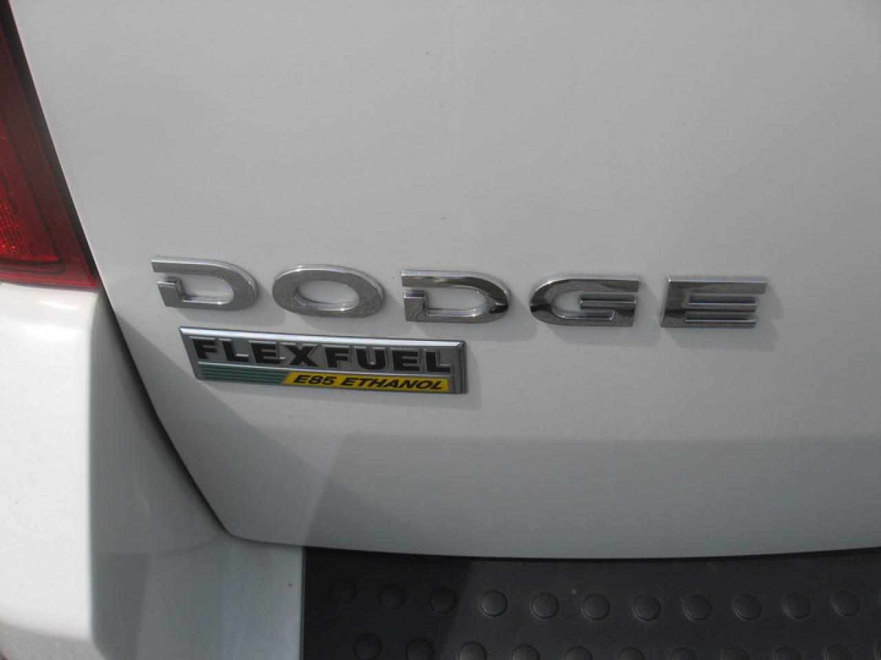 608595