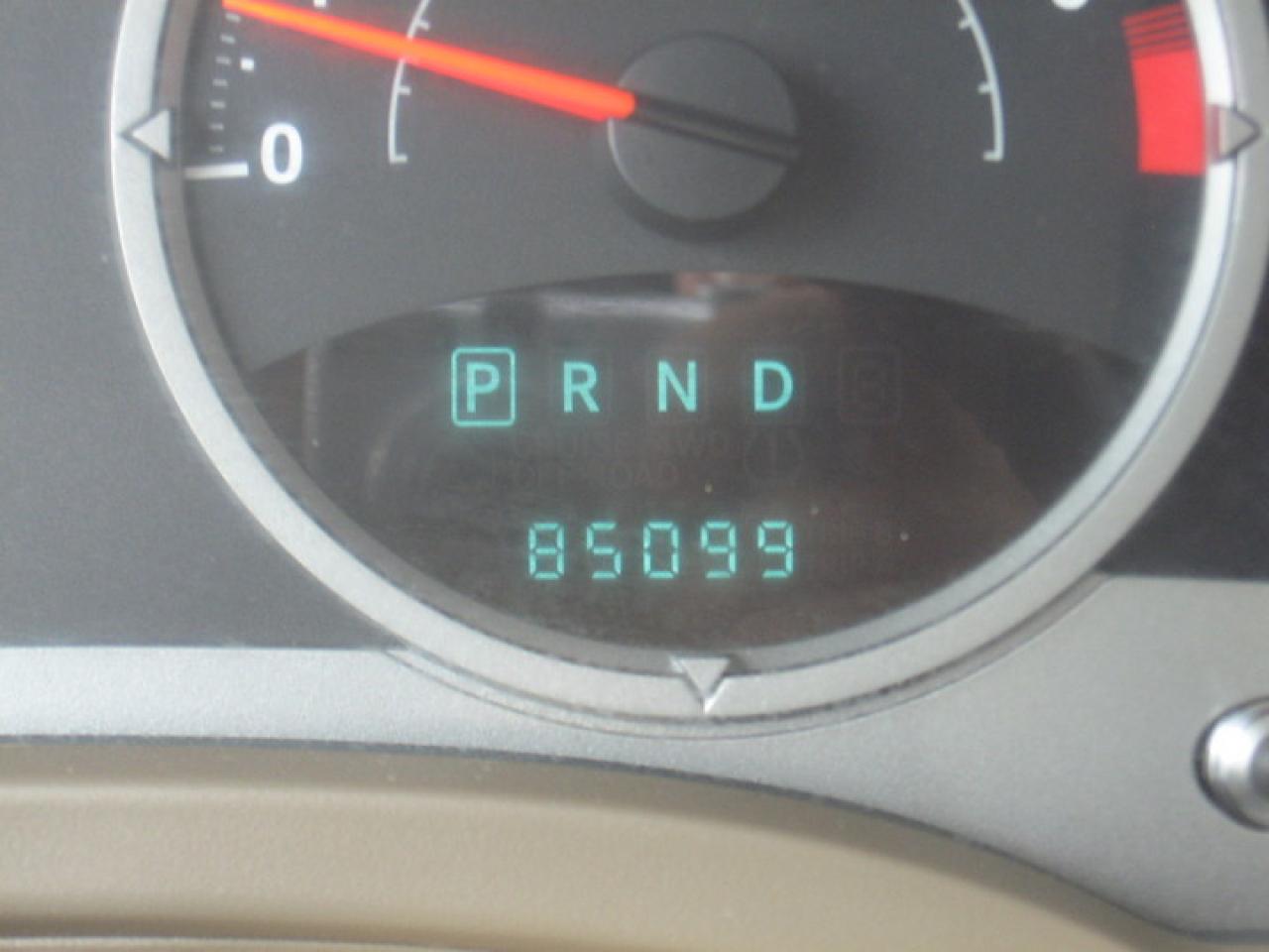 608596