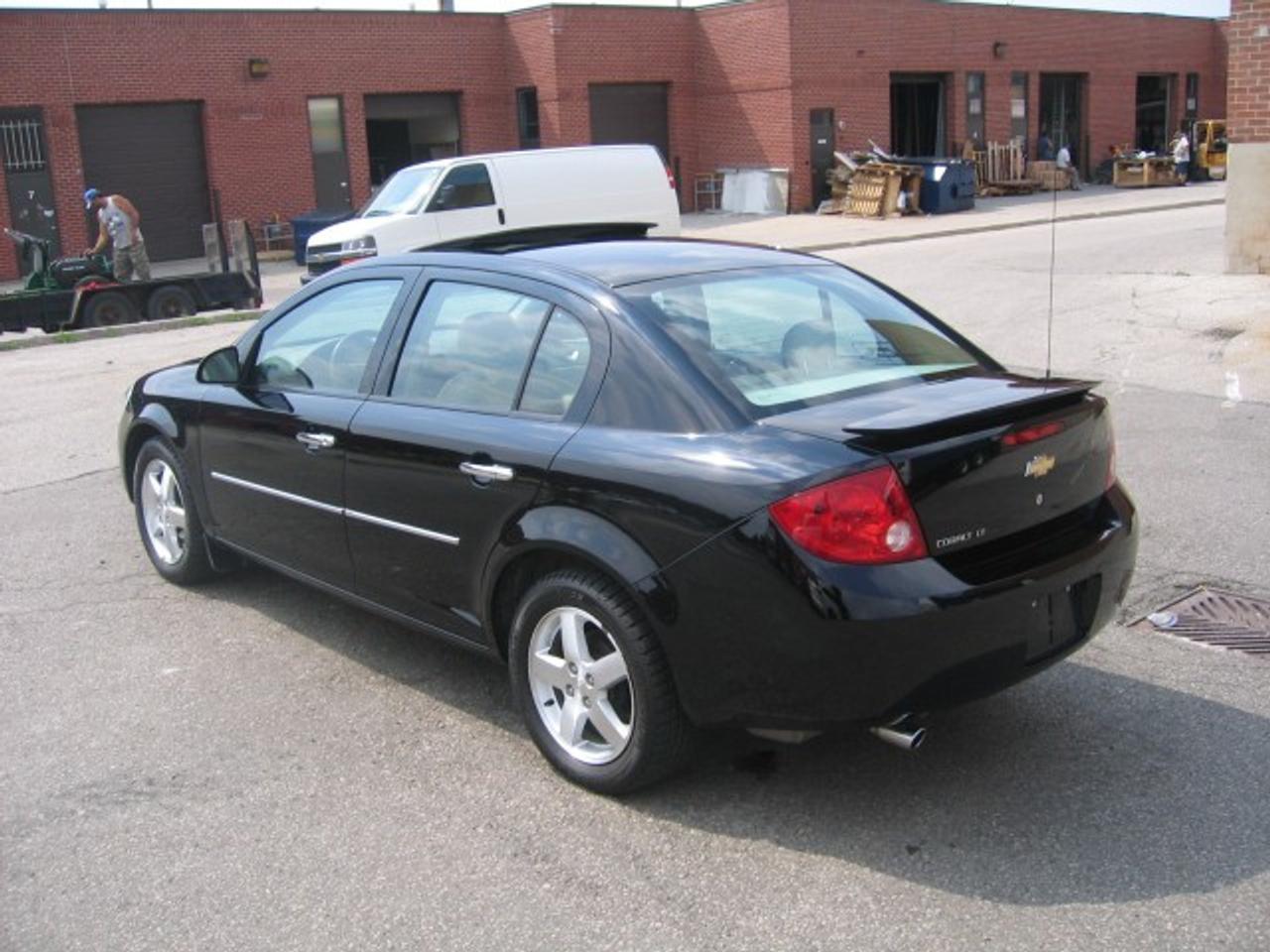 608621.9942371