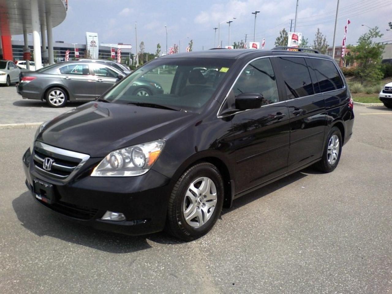 Used 2006 Honda Odyssey Touring Minivan for sale in Vaughan, ON