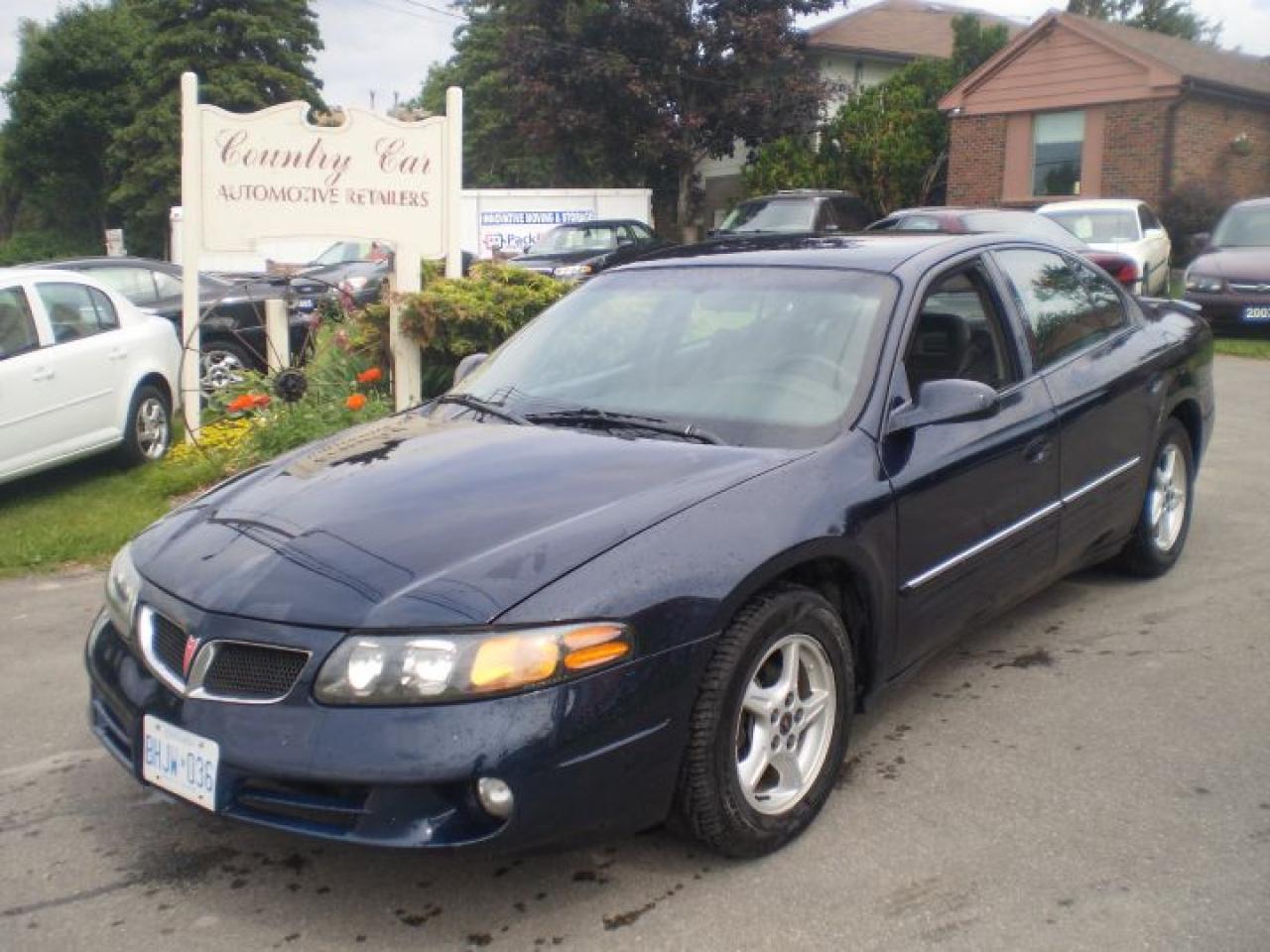 Used 2003 Pontiac Bonneville SE for sale in Niagara Falls, ON
