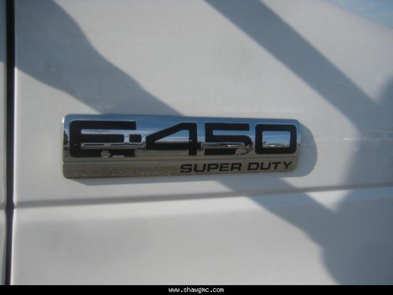 608855