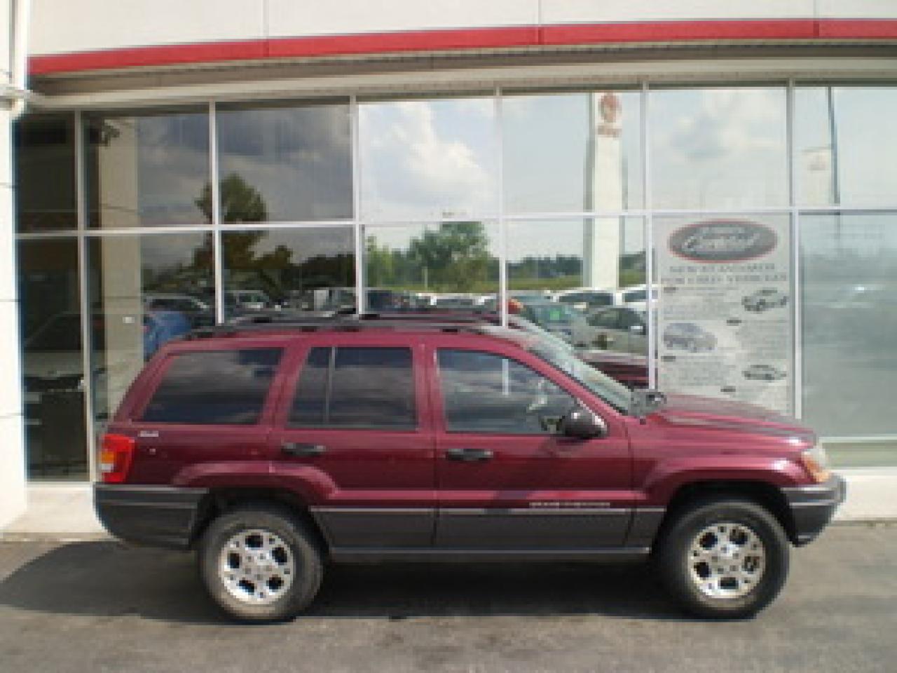 Used 2001 Jeep Grand Cherokee Laredo for sale in Calgary, AB