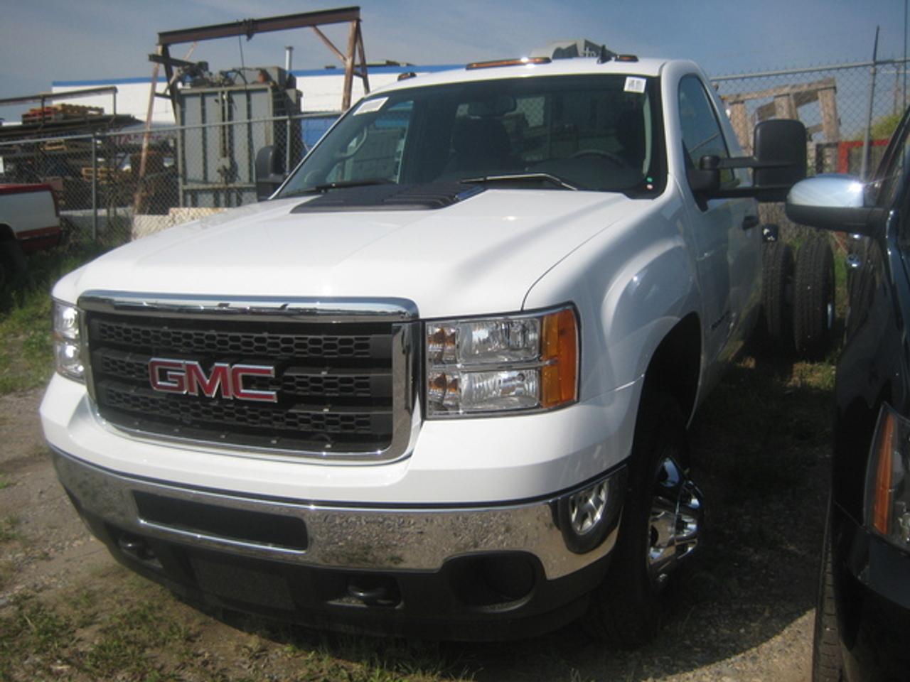 608951.10825088