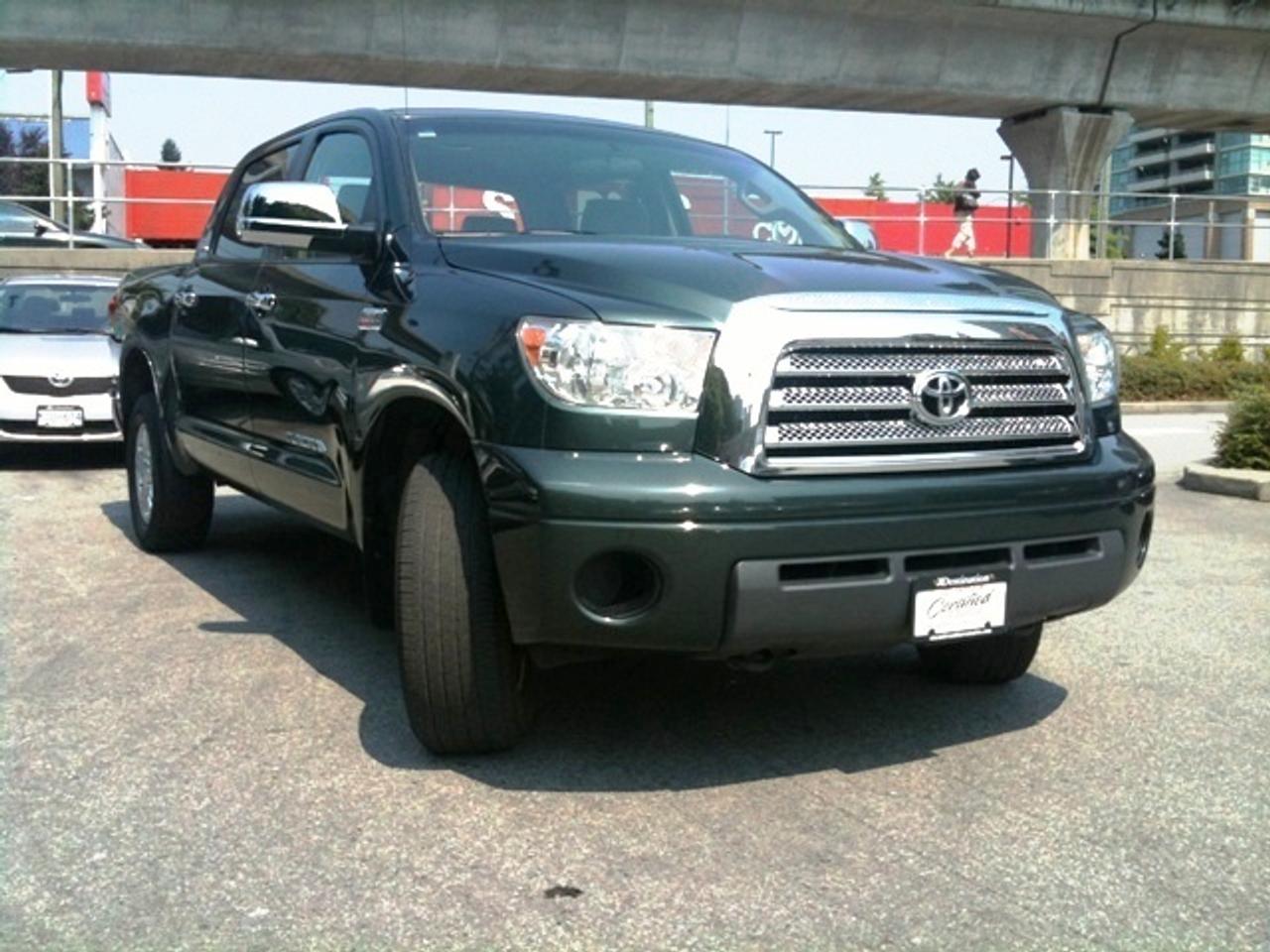 608977.10978626