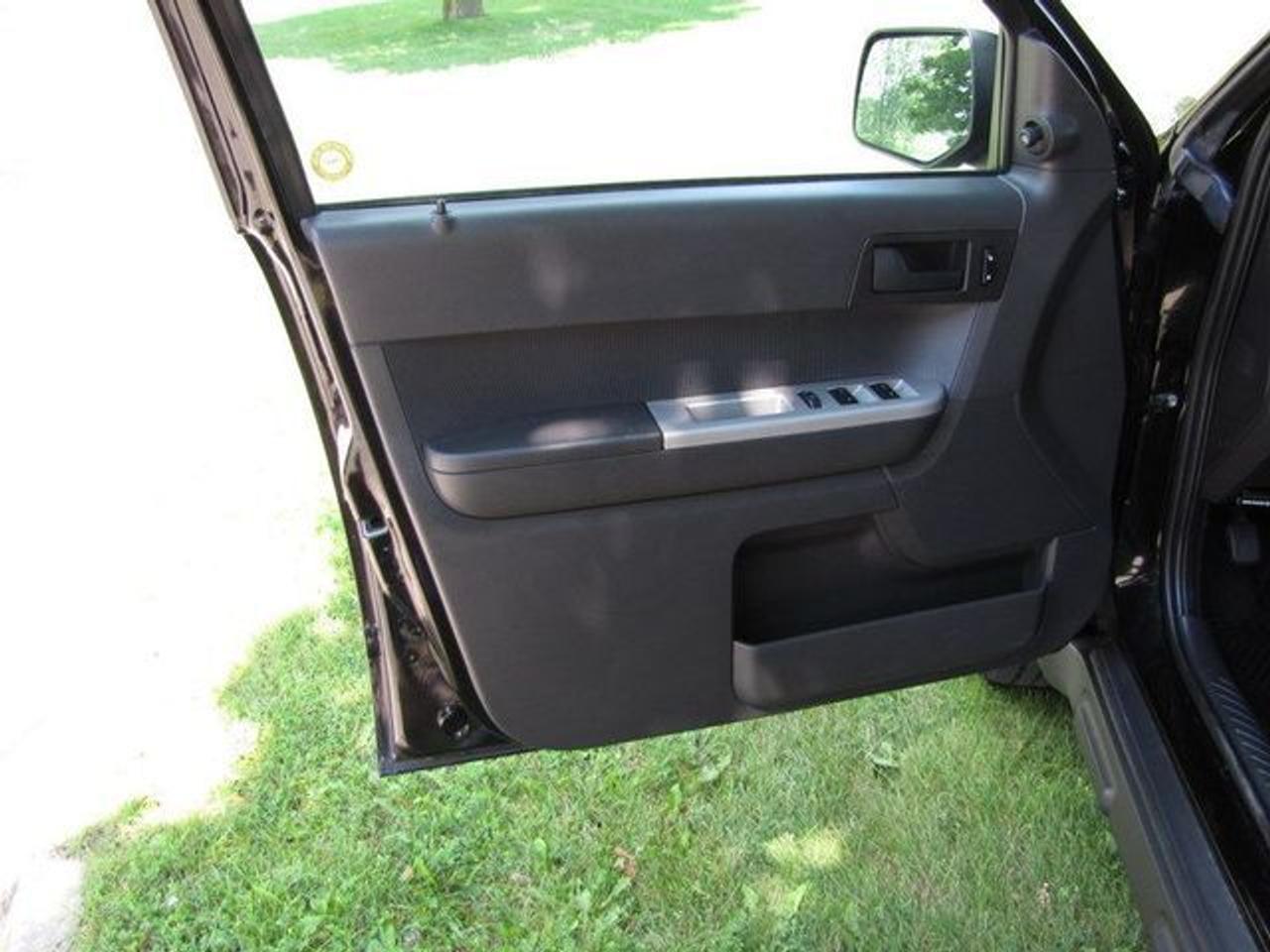 609029.9953117