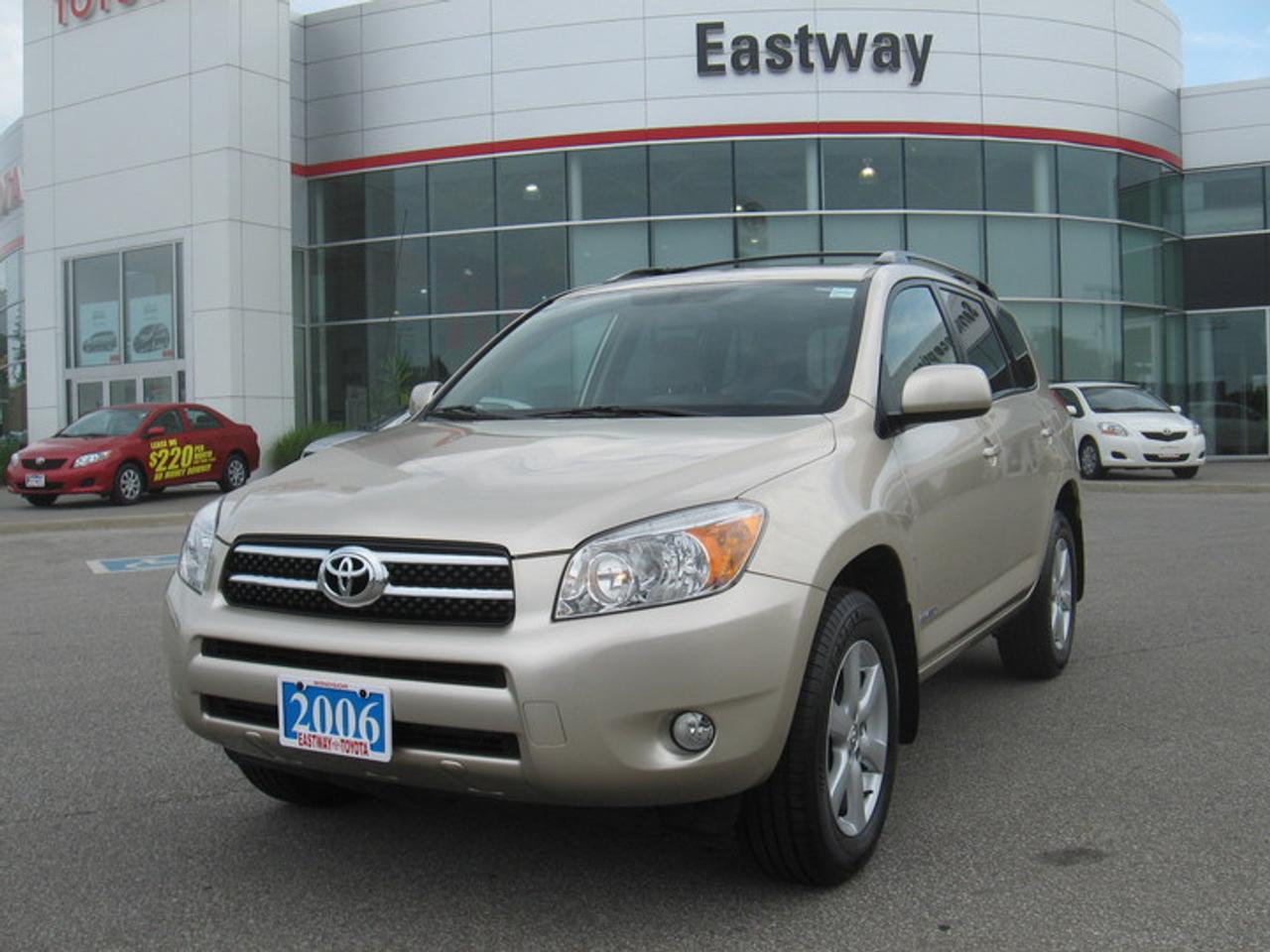 This vehicle is in great condition, and has obviously been kept in top condition by its previous owner. The vehicles electrical system is in great shape and the engine is running flawlessly. The transmission is running smoothly and requires no tune up. The interior looks and feels clean and has obviously been kept in good condition by its previous owner. All of our cars are professionally cleaned for sale. Buy with confidence knowing that Toyota stands behind all its vehicles with the best service and top industry standards.