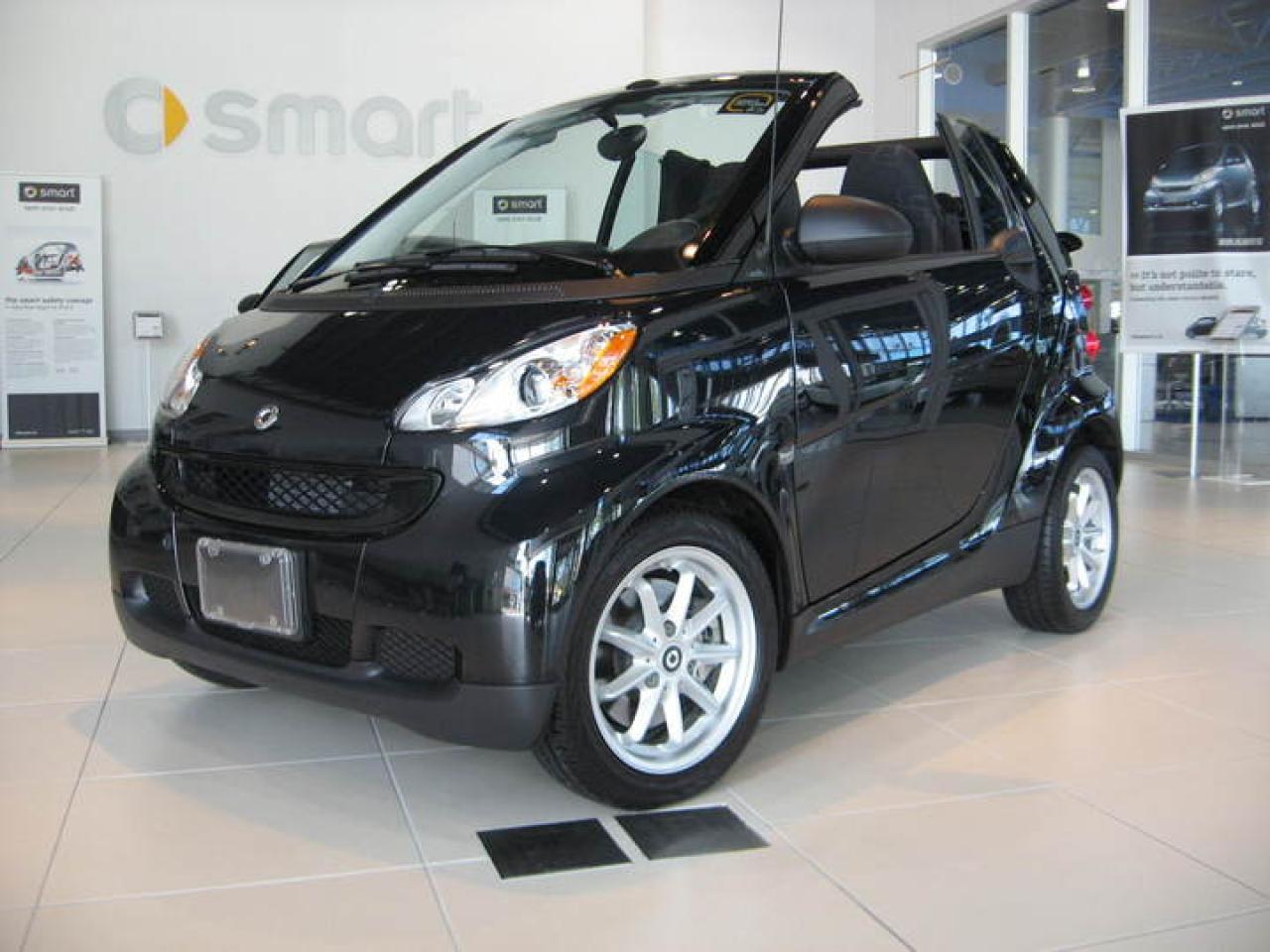 Used 2010 Smart fortwo coupe  for sale in Maple, ON