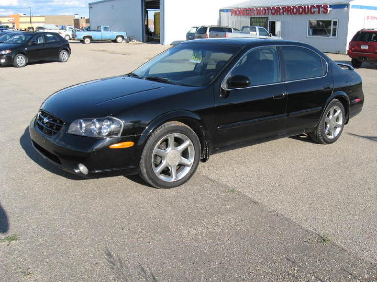 Used 2001 Nissan Maxima SE 20th ANNIVERSARY 4dr SEDAN for sale in Melville, SK