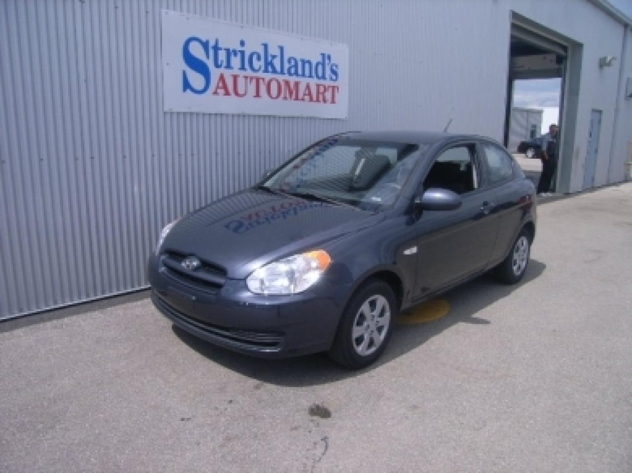 Used 2009 Hyundai Accent 2DR HB PREOWNED for sale in Lakeshore, ON