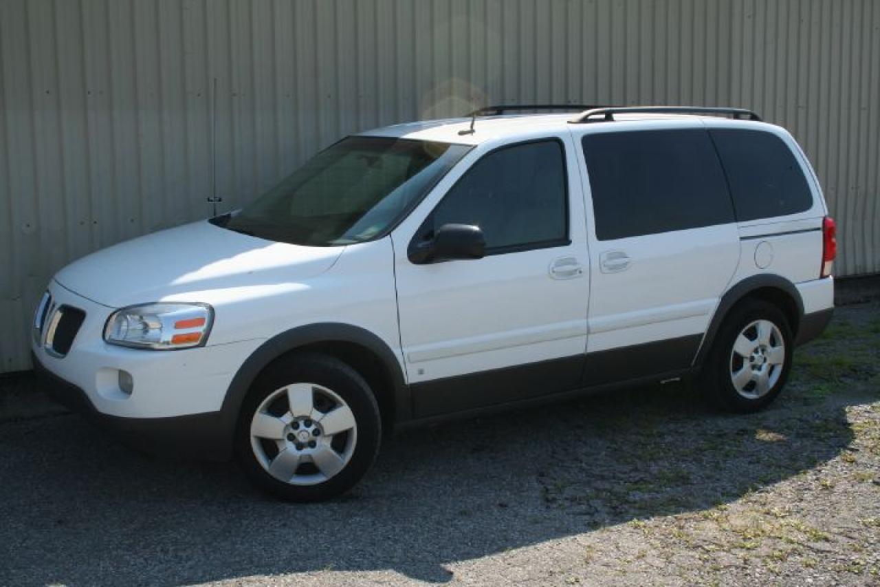 Used 2007 Pontiac Montana SV6 for sale in Ajax, ON