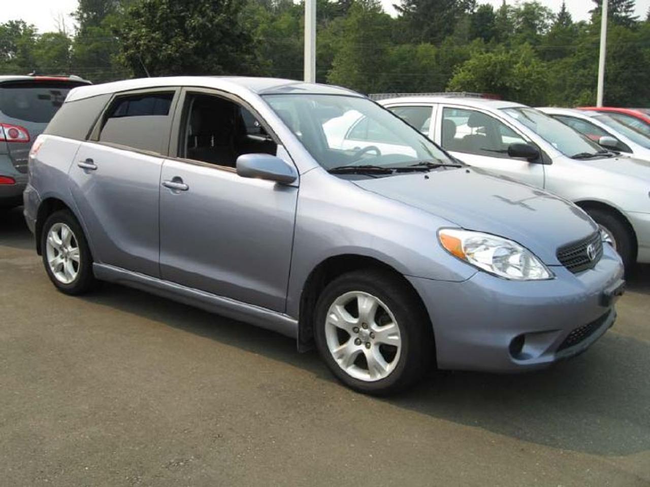 Used 2005 Toyota Matrix XR for sale in Courtenay, BC