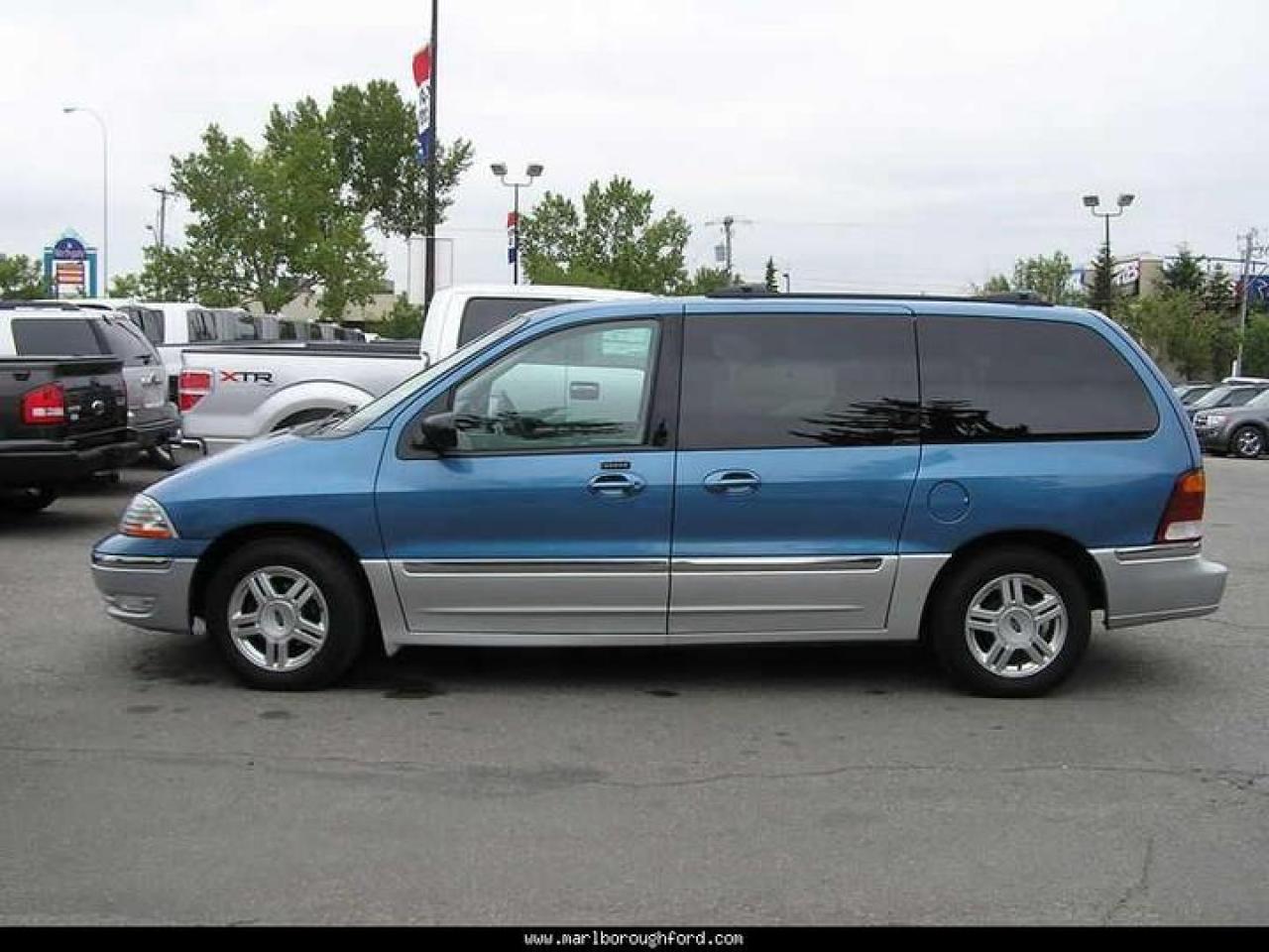 Used 2003 Ford Windstar Wagon SEL WITH POWER DOORS for sale in Calgary, AB