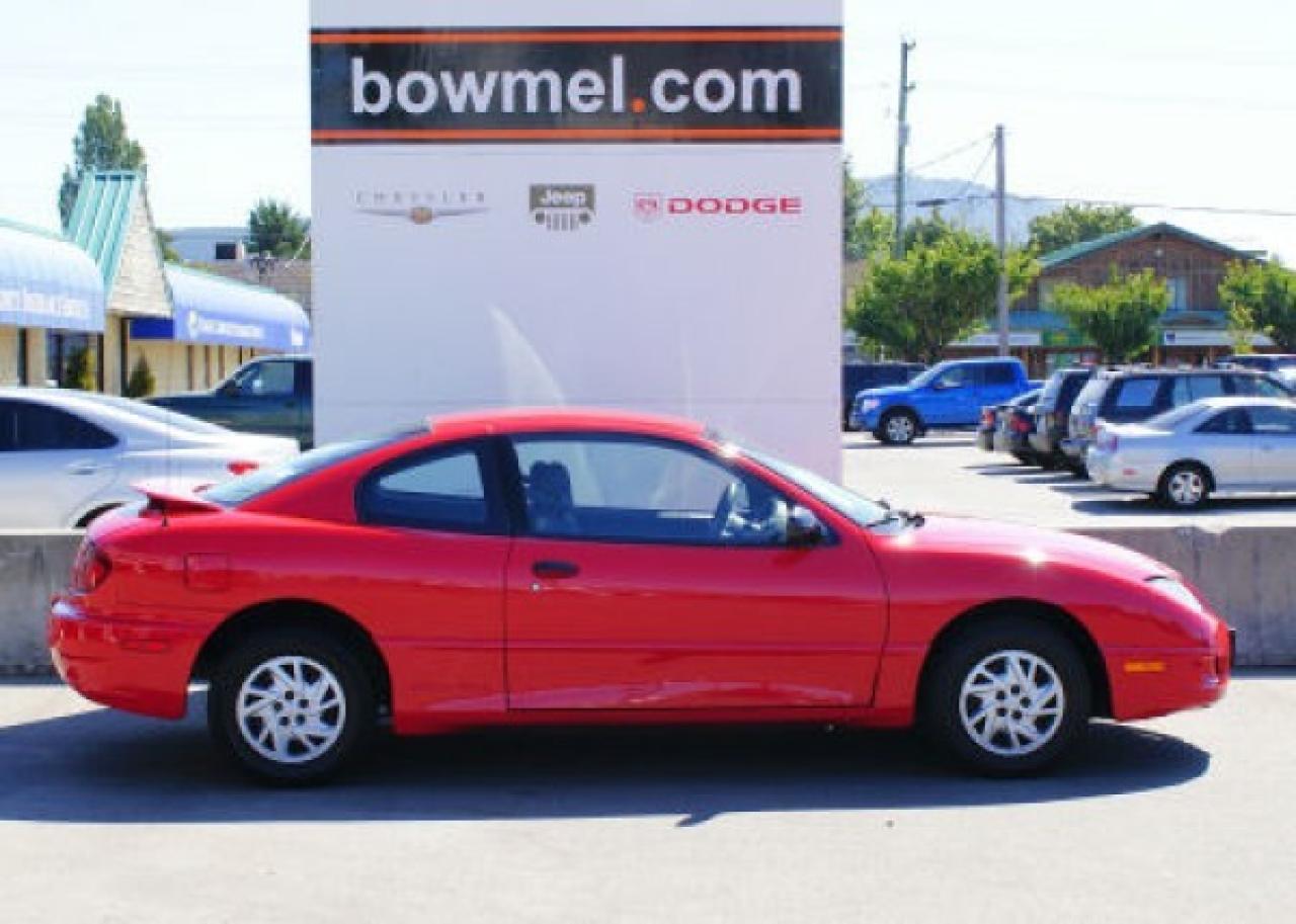 Used 2003 Pontiac Sunfire COUPE for sale in Duncan, BC