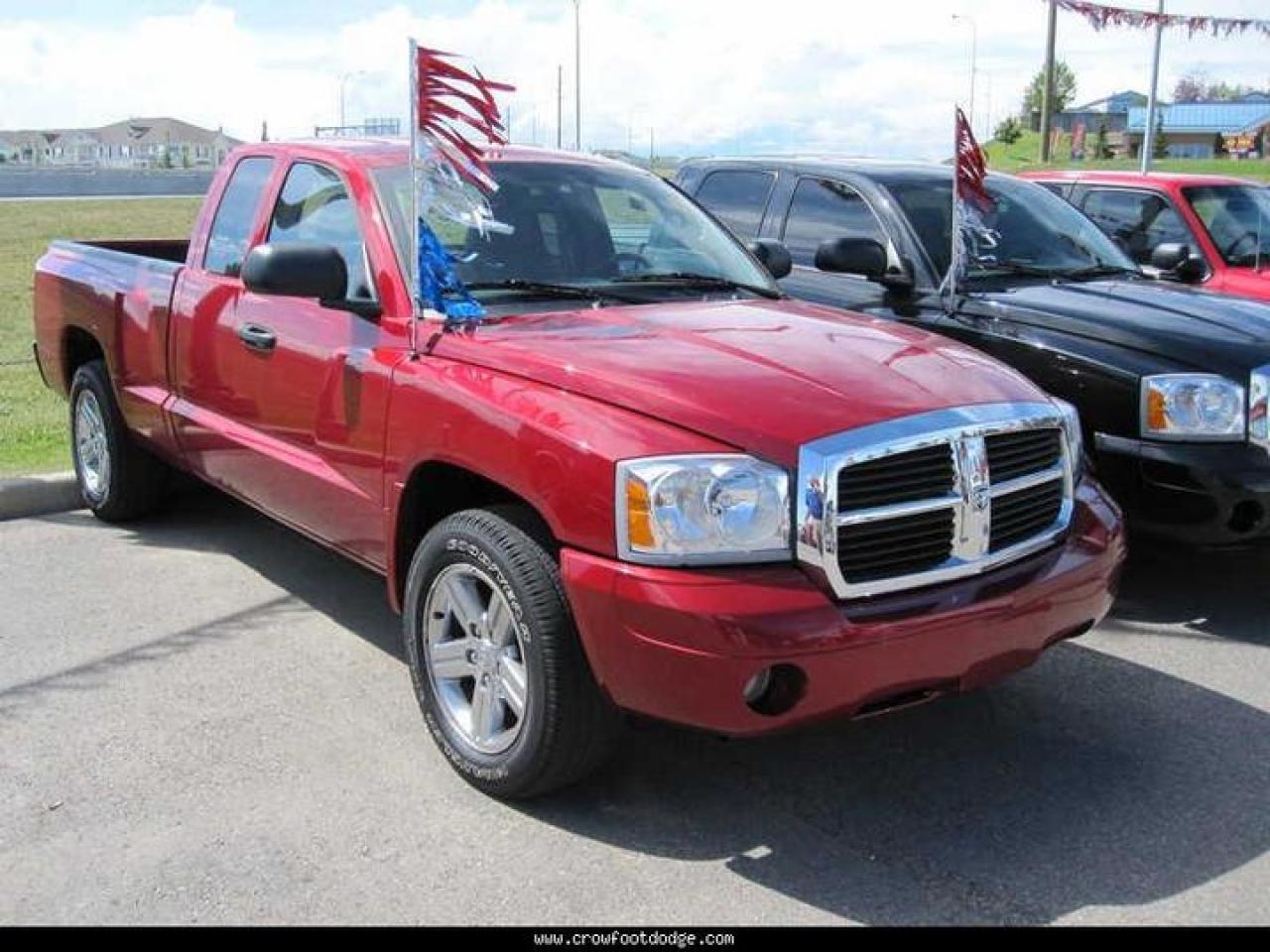Used 2007 Dodge Dakota Club Cab 4X4 SLT for sale in Calgary, AB
